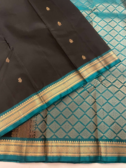 Kanchivaram Silk SBE119I21-2 By SRISHTA