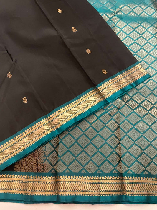 Kanchivaram Silk SBE119I21-2 By SRISHTA