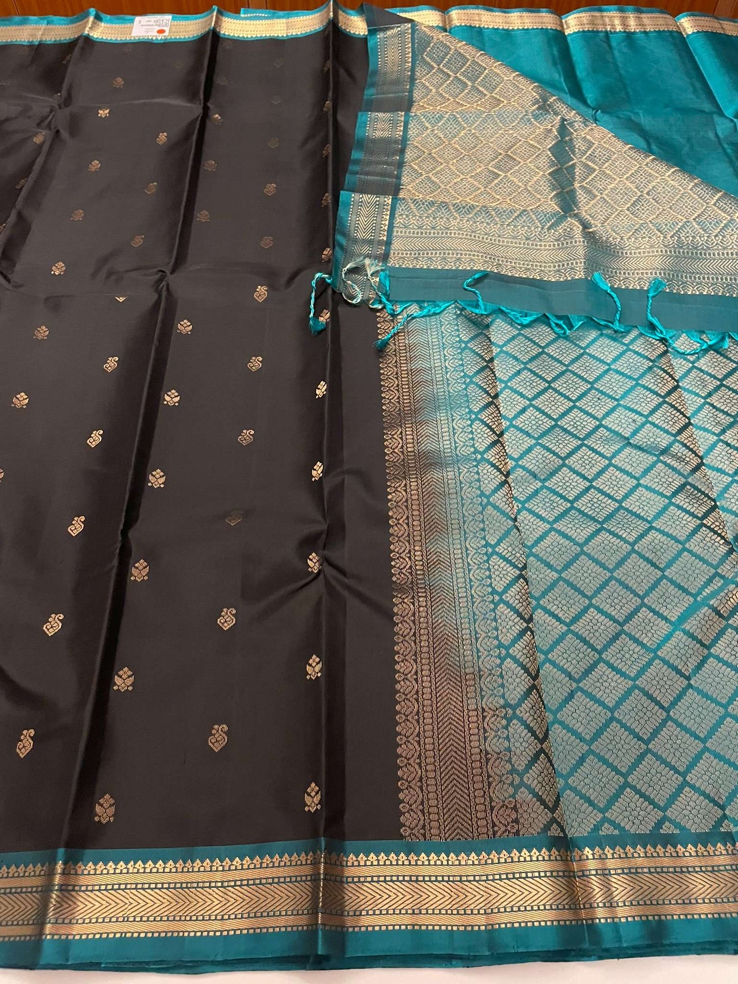 Kanchivaram Silk SBE119I21-2 By SRISHTA