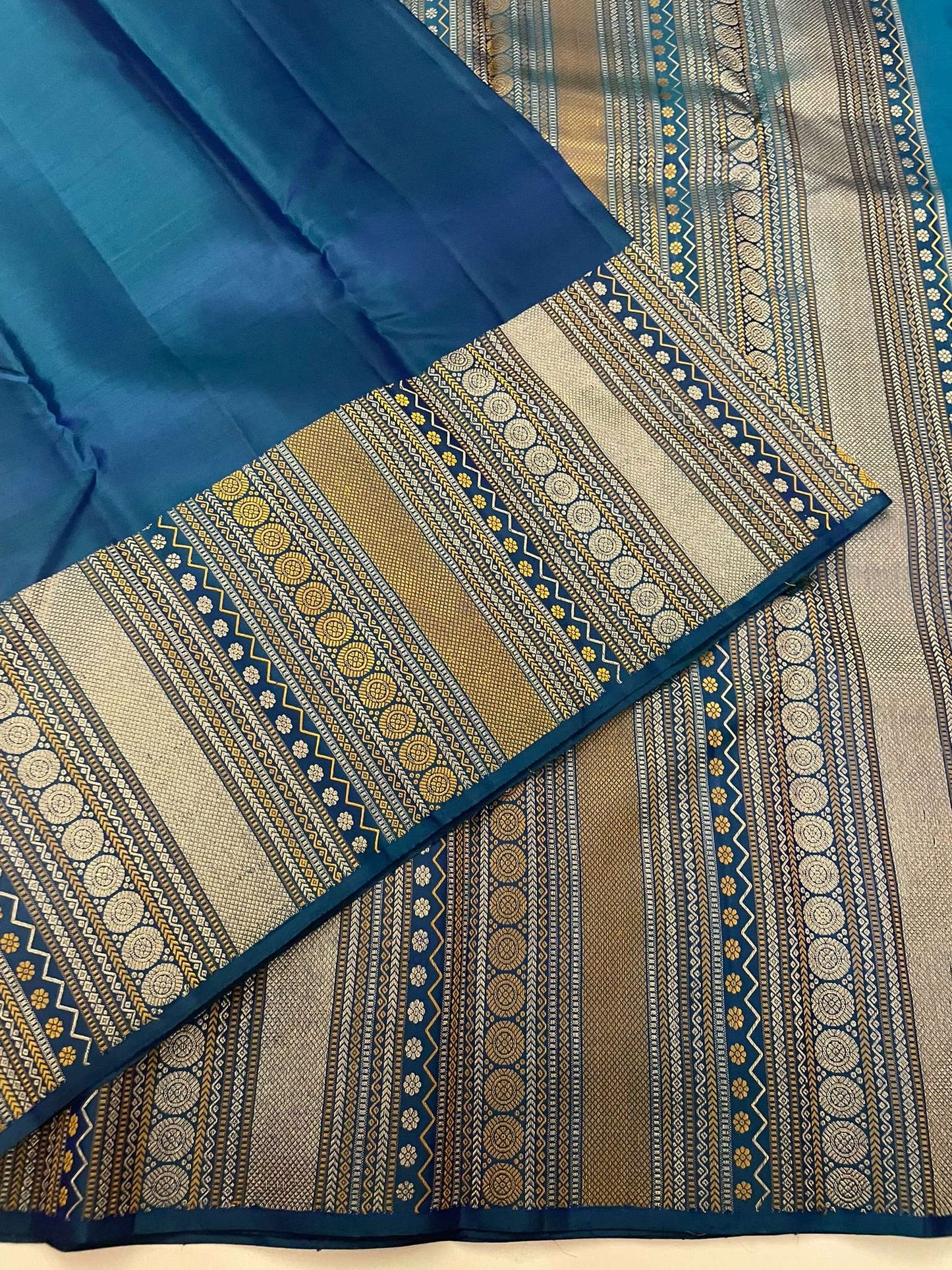 Kanchivaram Silk SBE124I1-1 By SRISHTA