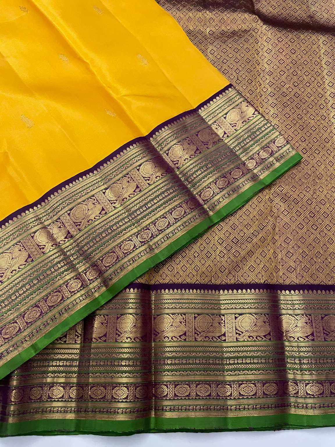 Kanchivaram Silk SBE127I5-1 By SRISHTA
