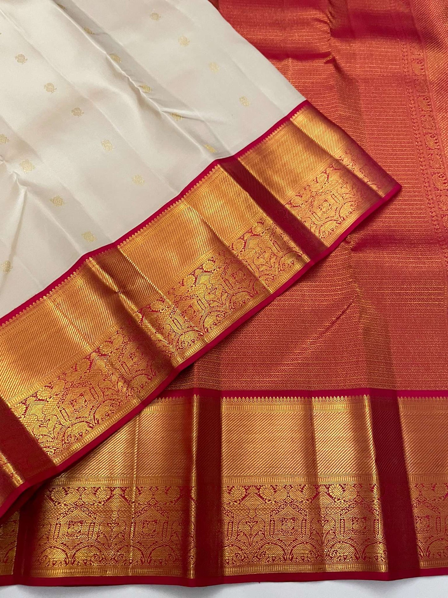 Kanchivaram Silk SBE131I4-10 By SRISHTA
