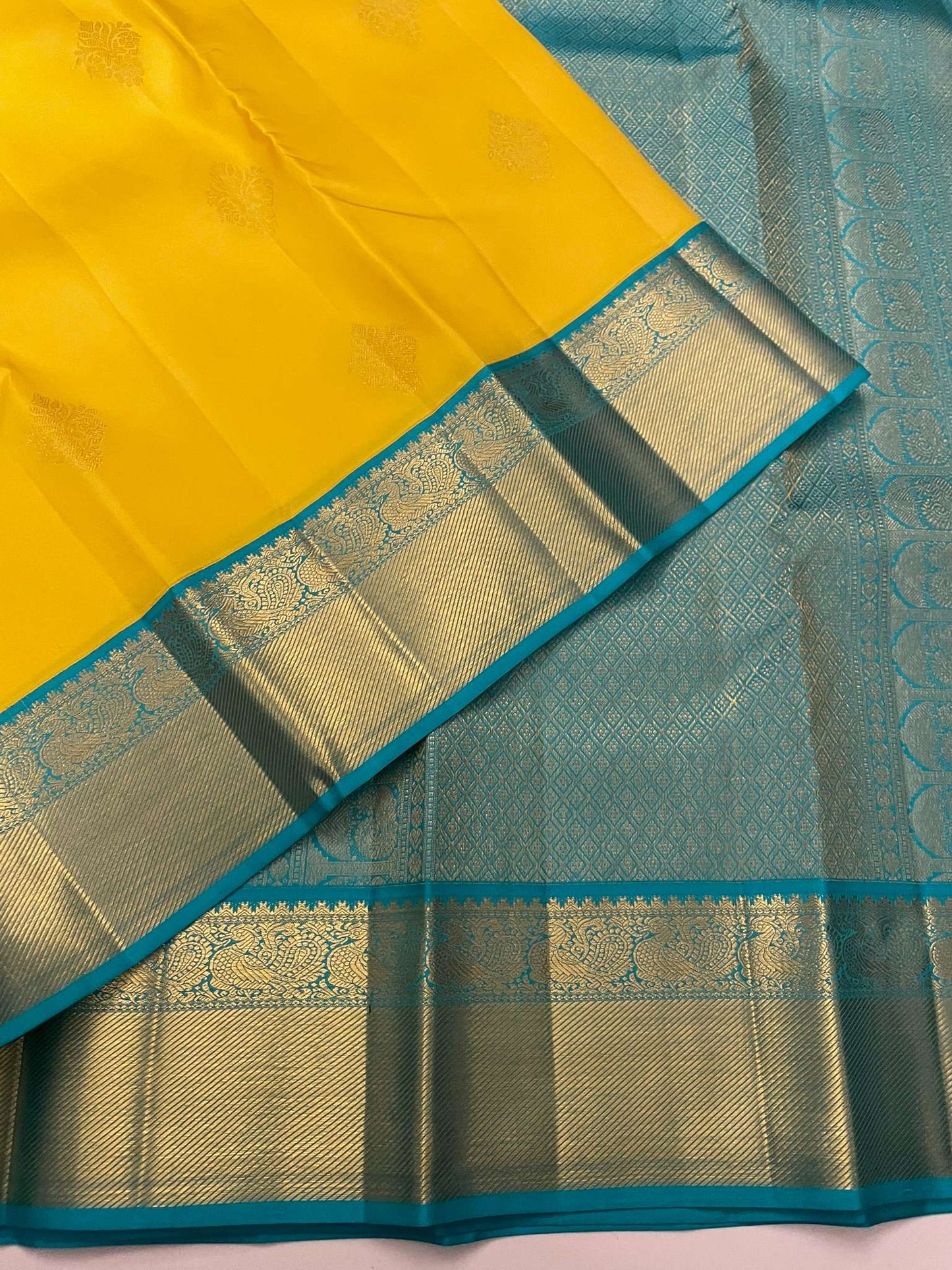 Kanchivaram Silk SBE131I3-3 By SRISHTA