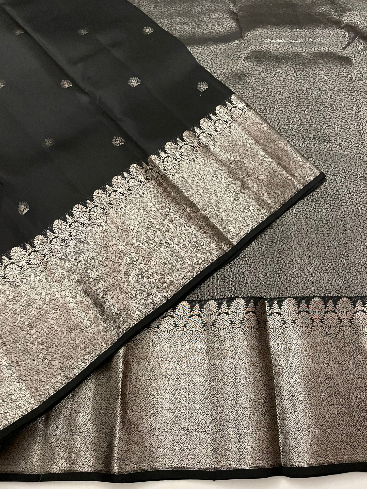 Kanchivaram Silk SBE228A38-4 By SRISHTA