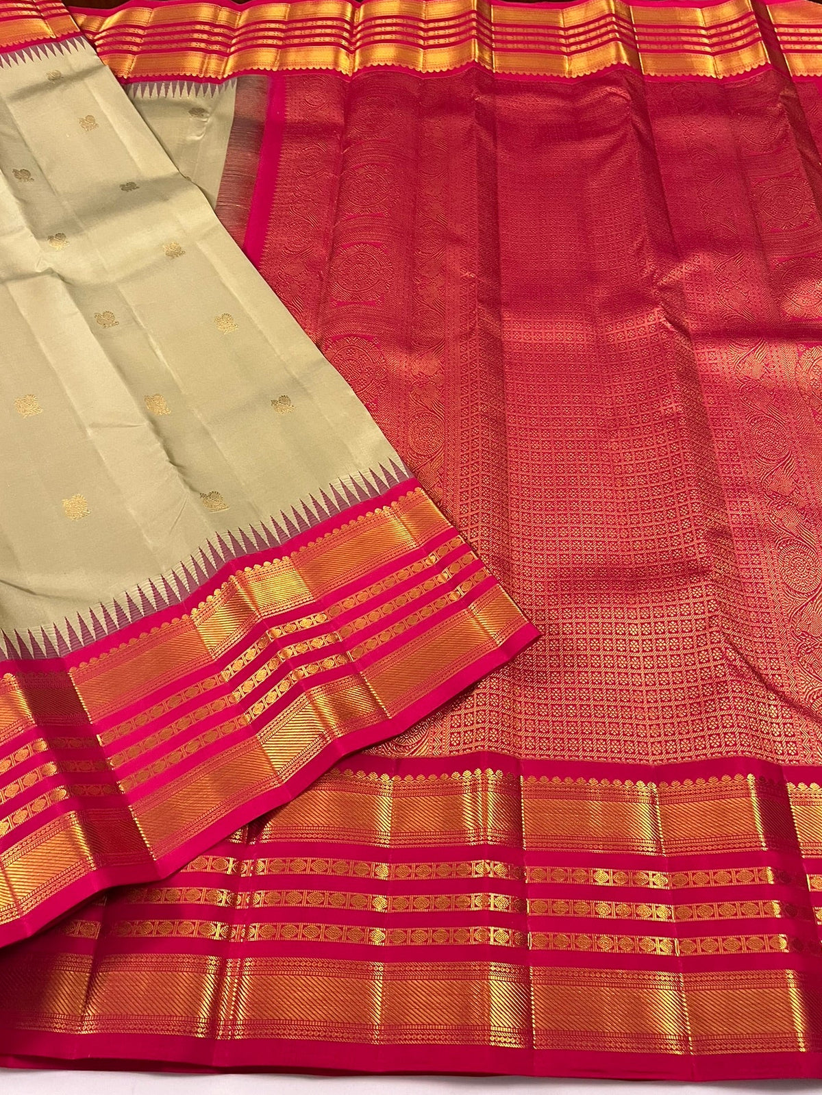 Kanchivaram Silk SBF128I4-10 By SRISHTA