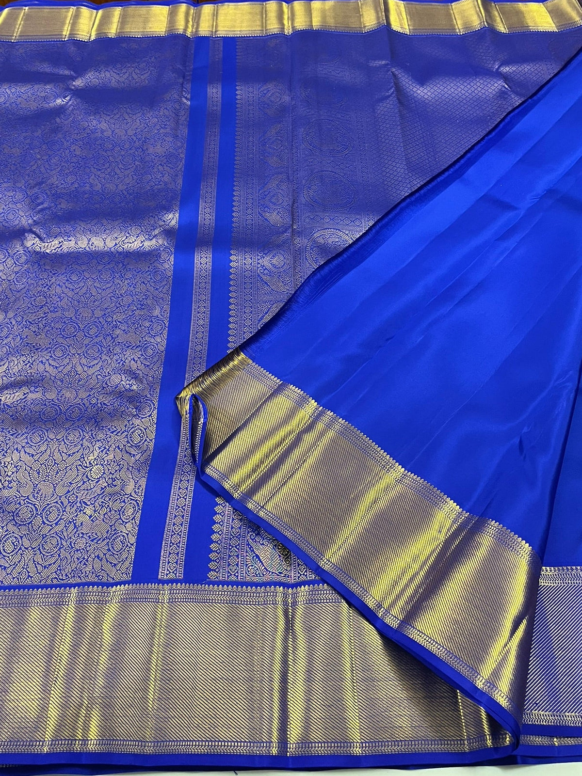 Kanchivaram Silk SBF128I6-10 By SRISHTA