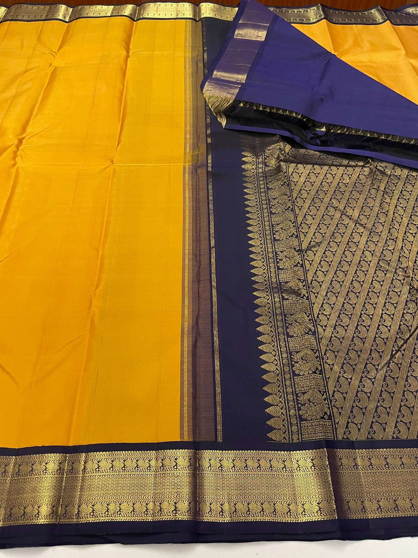 Kanchivaram Silk SBE137J1-2 By SRISHTA