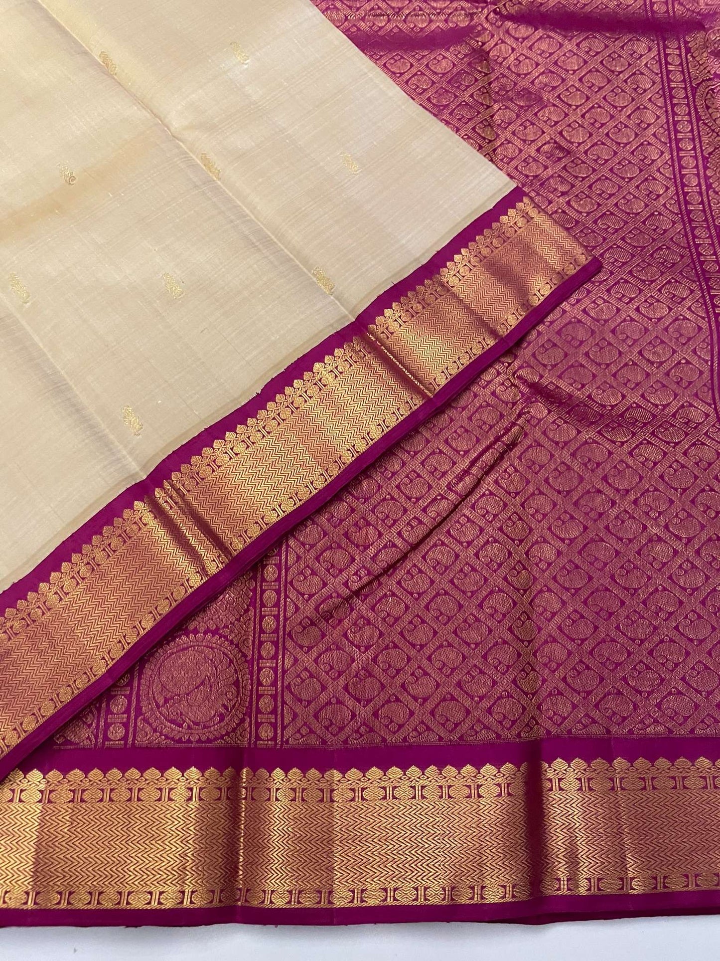 Kanchivaram Silk SBE137J2-5 By SRISHTA