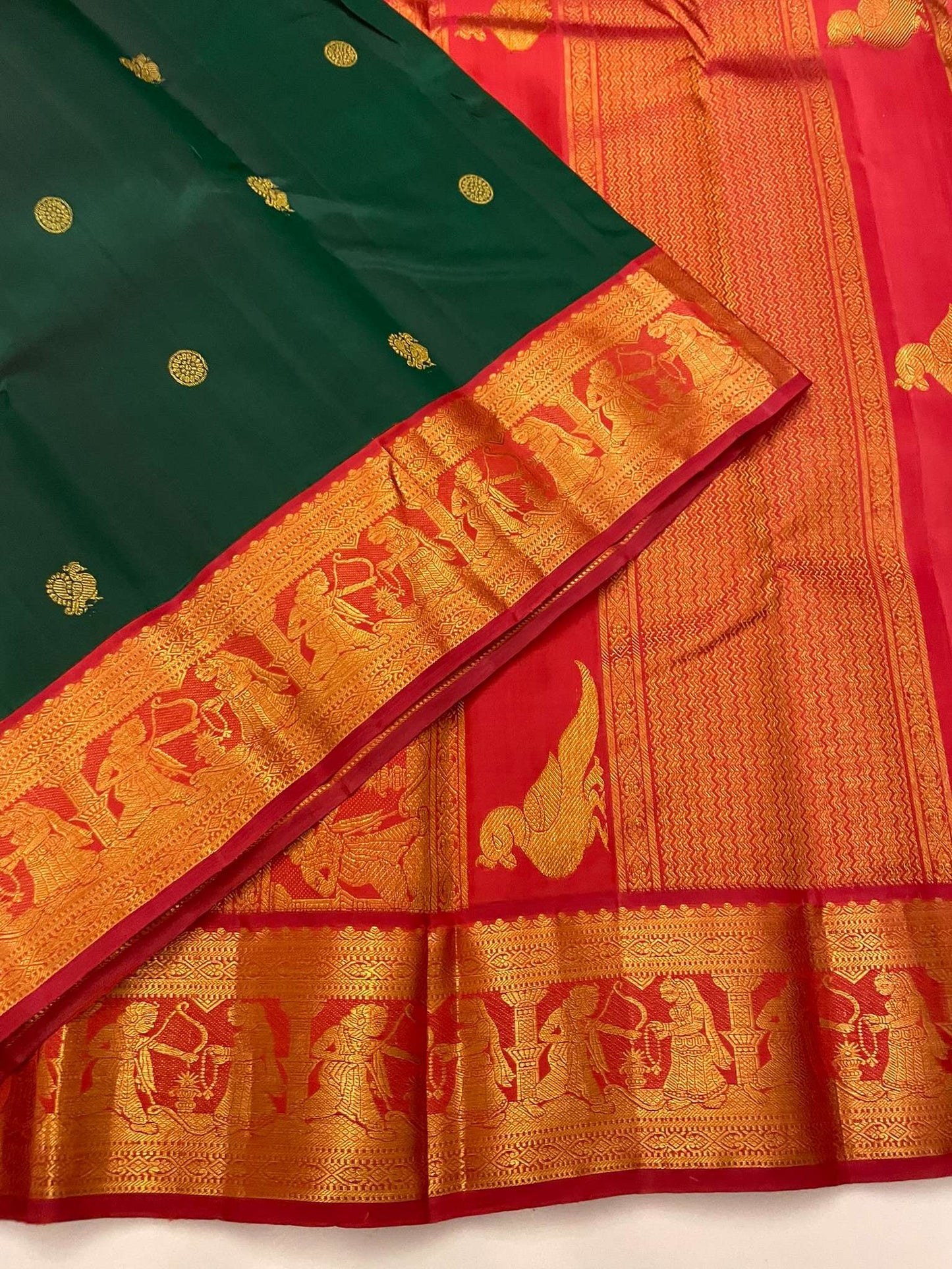 Kanchivaram Silk SBE134J1-1 By SRISHTA