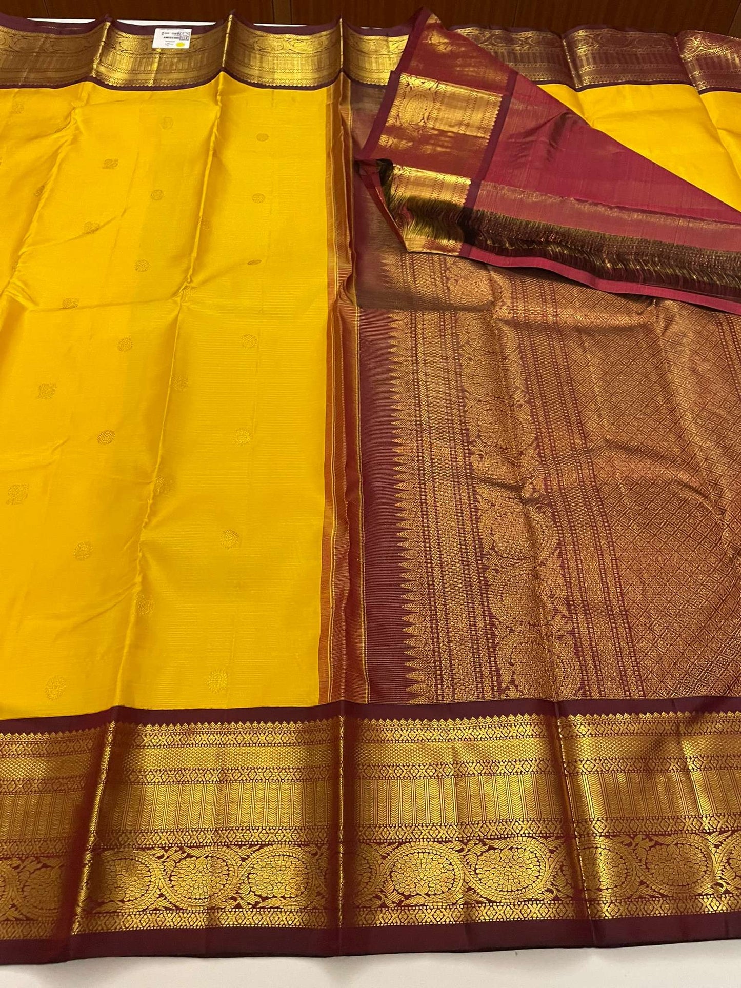 Kanchivaram Silk SBE137J6-1 By SRISHTA