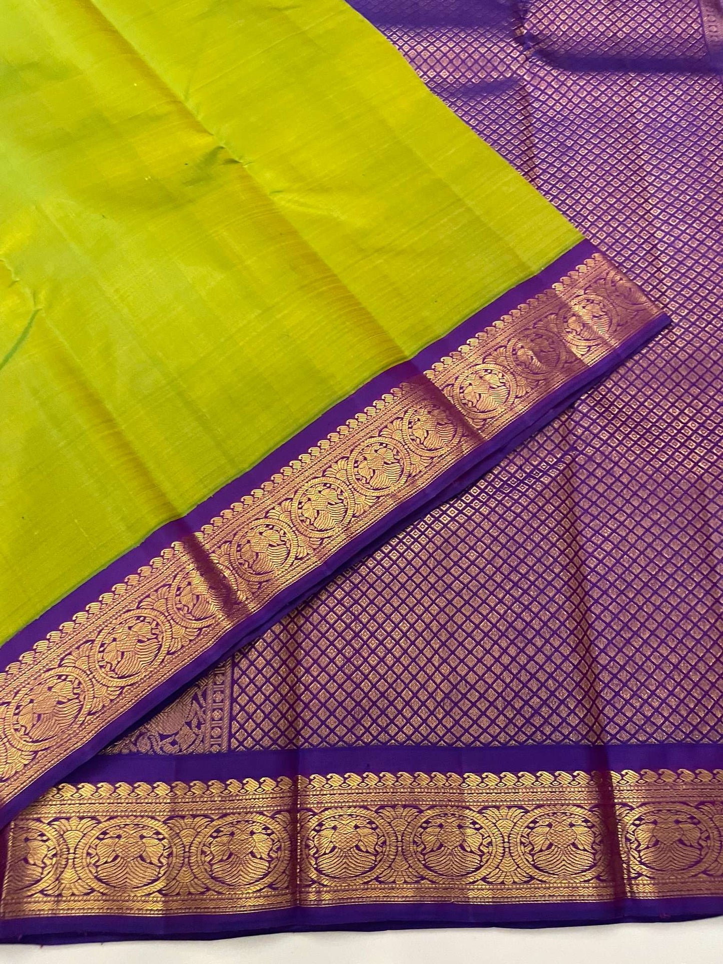 Kanchivaram Silk SBE137J1-1 By SRISHTA