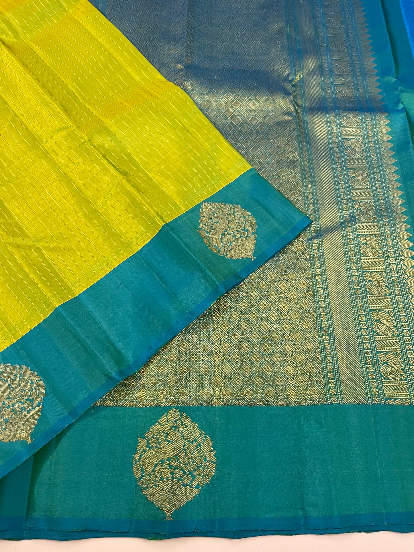 Kanchivaram Silk SBF30E27-2 By SRISHTA