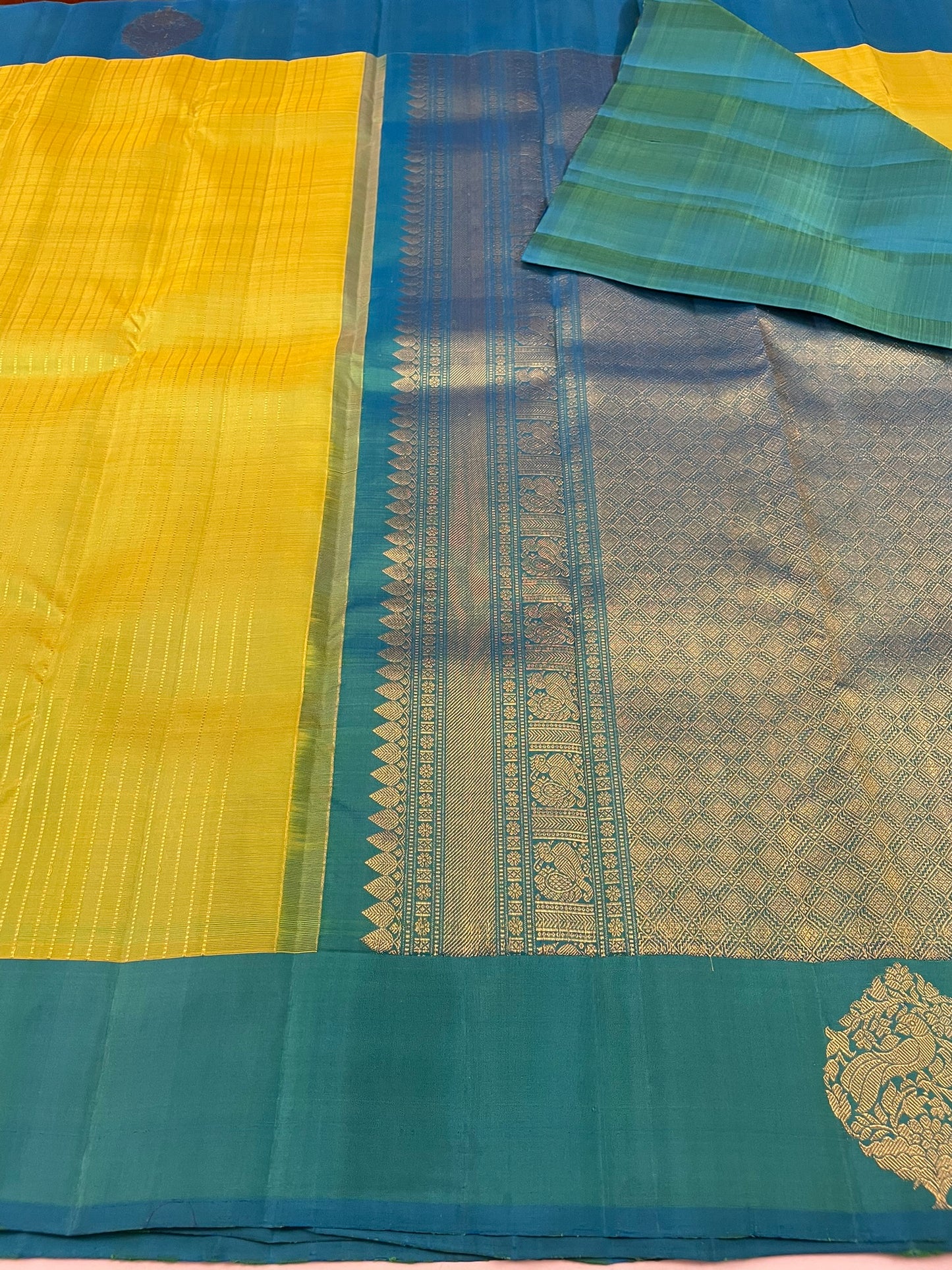 Kanchivaram Silk SBF30E27-2 By SRISHTA