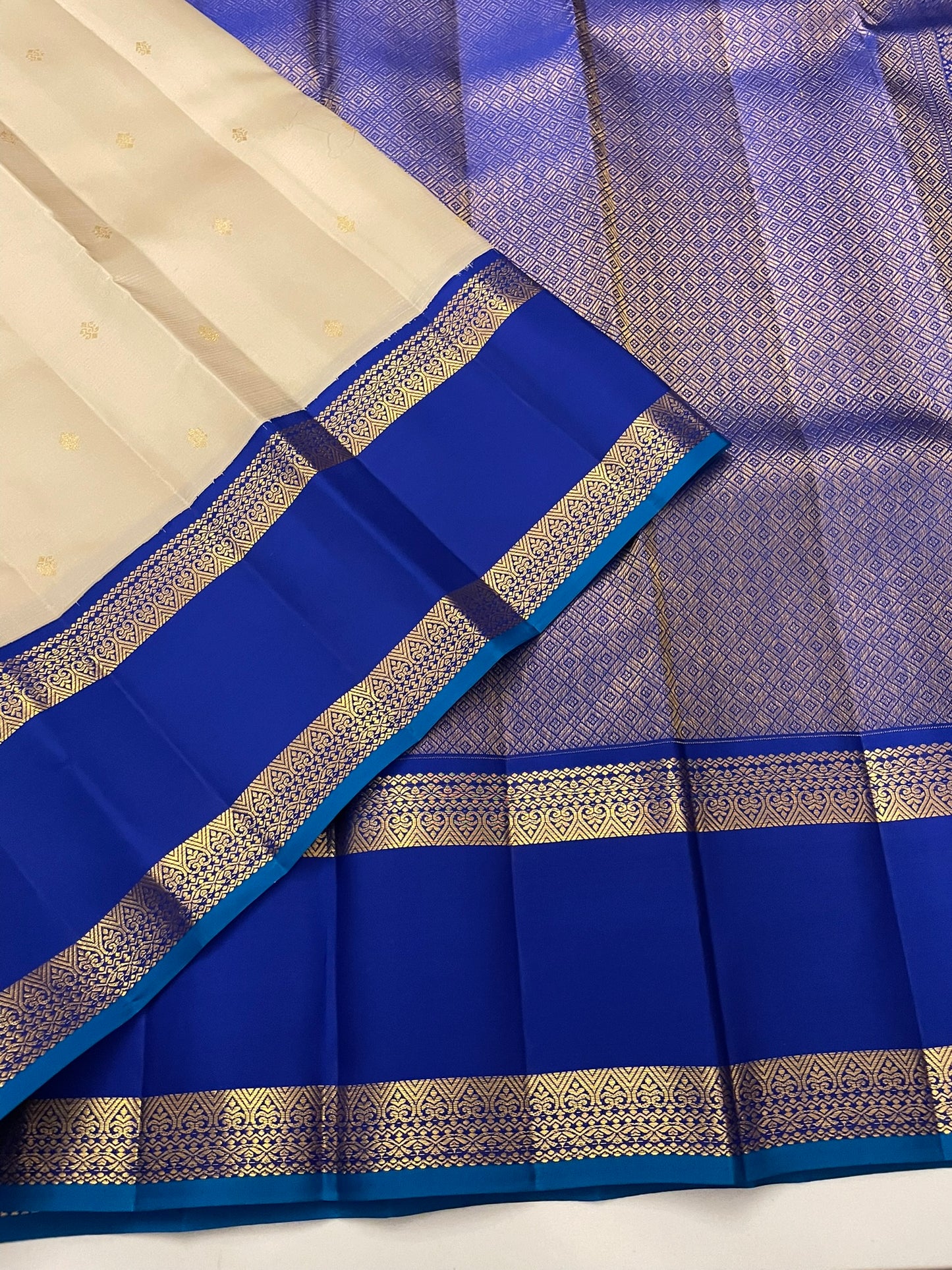 BKanchivaram Silk SBE236A5-6 By SRISHTA