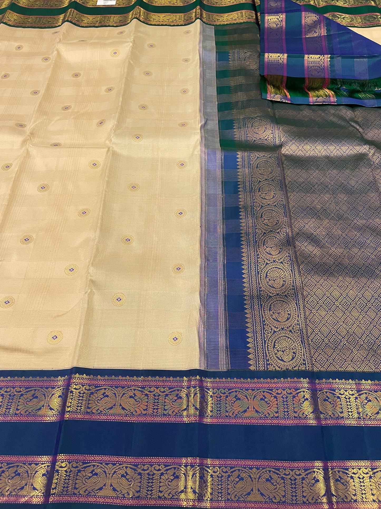 Kanchivaram Silk SBF36E2-1 By SRISHTA
