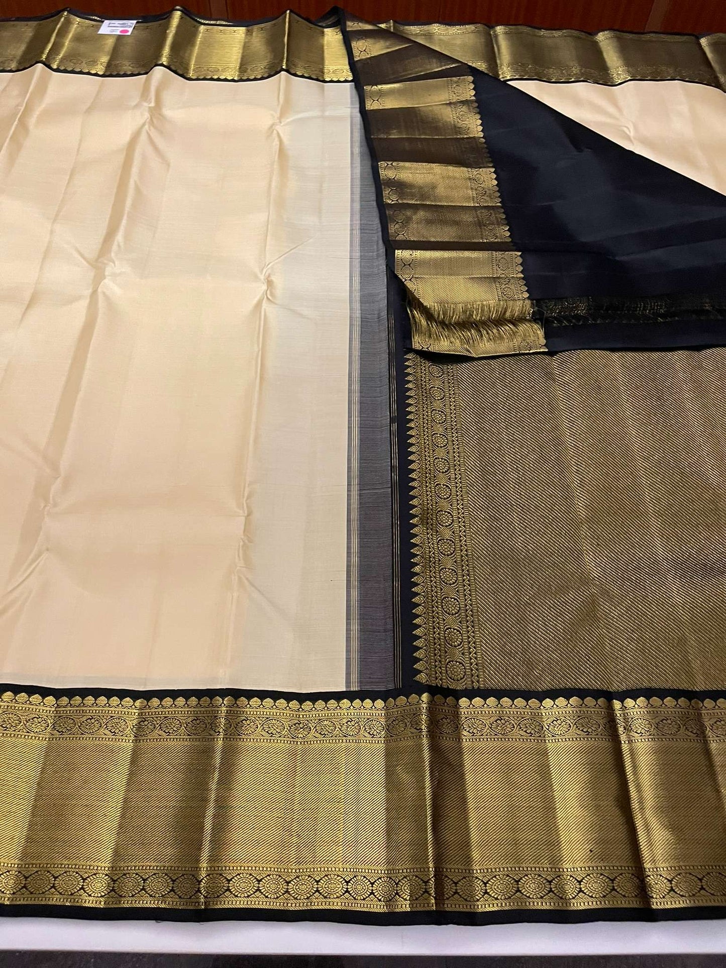 Kanchivaram Silk SBE239B14-1 By SRISHTA