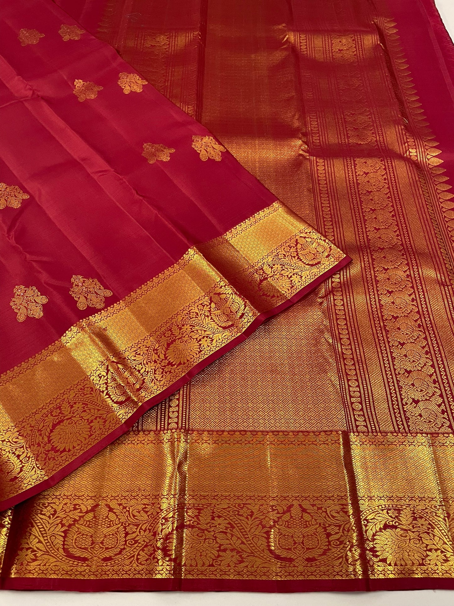 Kanchivaram Silk SBF39E4-5 By SRISHTA