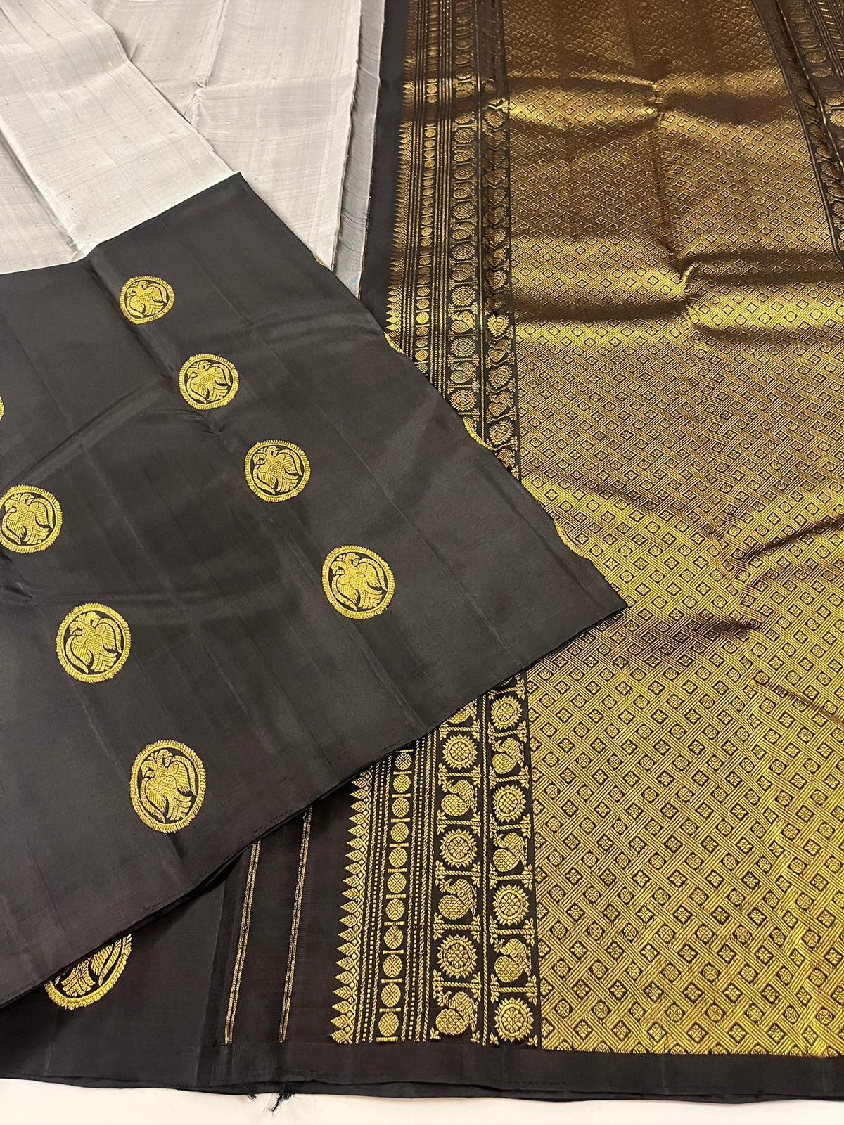 Kanchivaram Silk SBF150J4-2 By SRISHTA