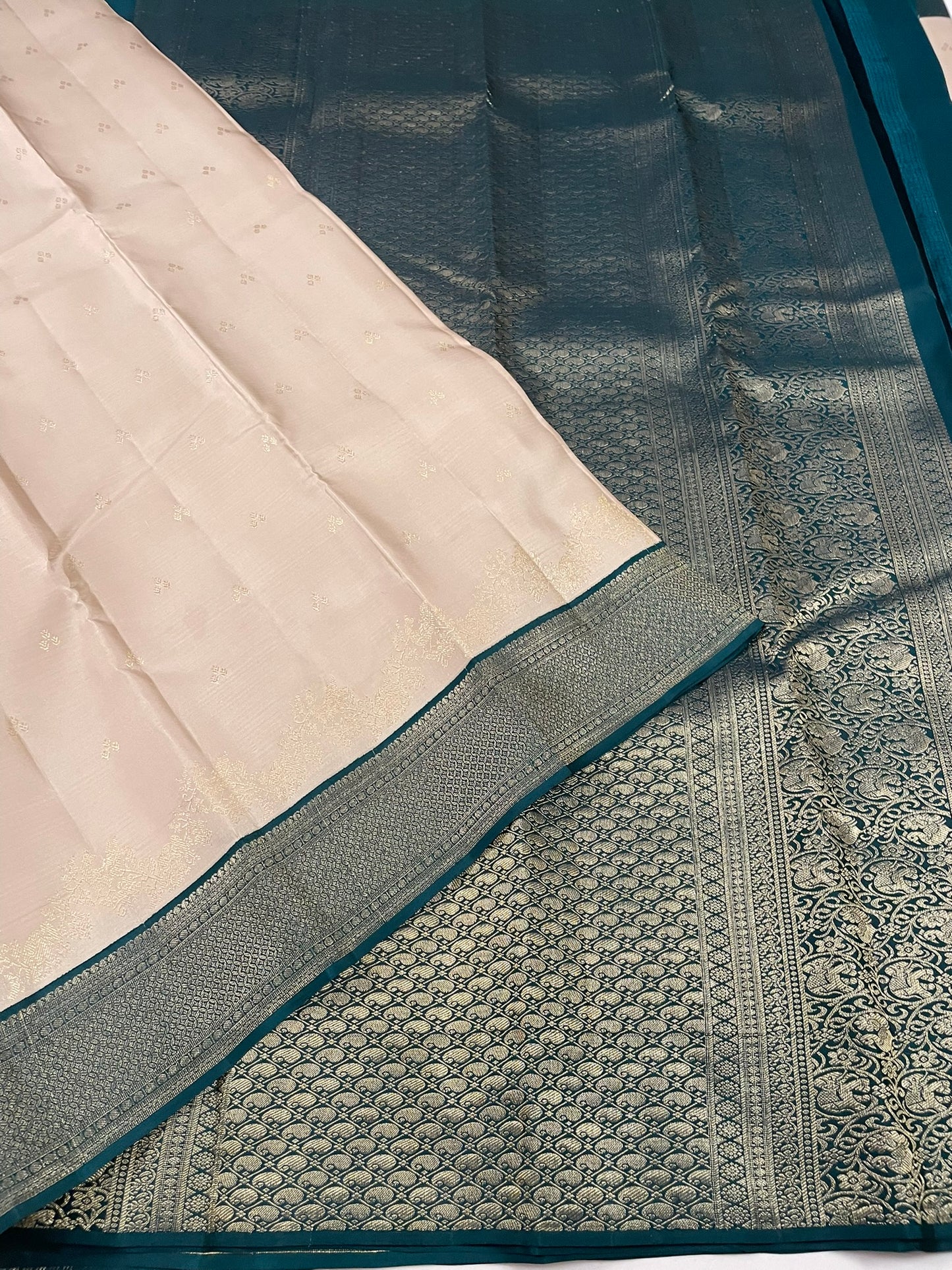 Kanchivaram Silk SBF45E18-2 By SRISHTA