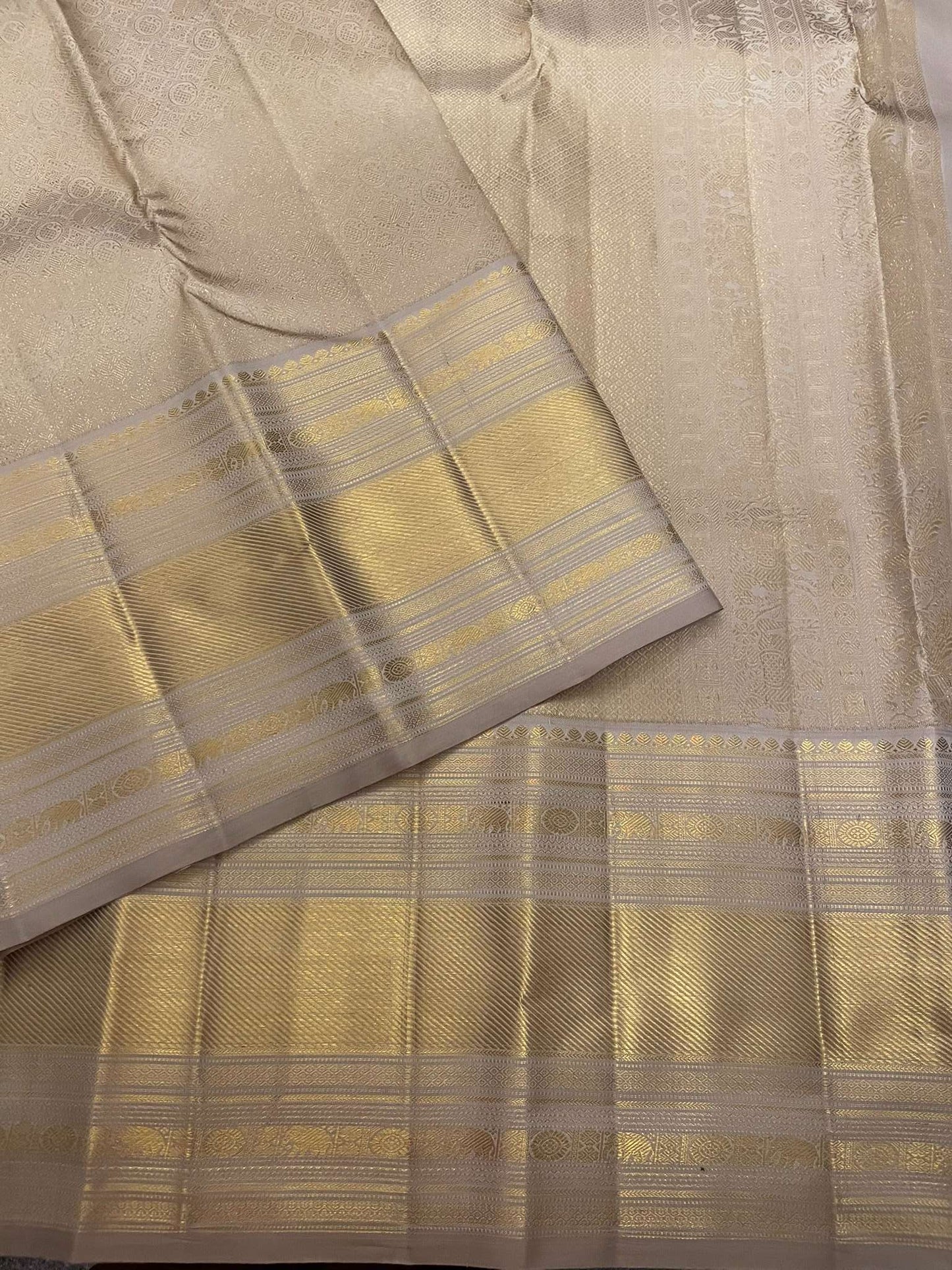 Kanchivaram Silk SBE187K7-25 By SRISHTA