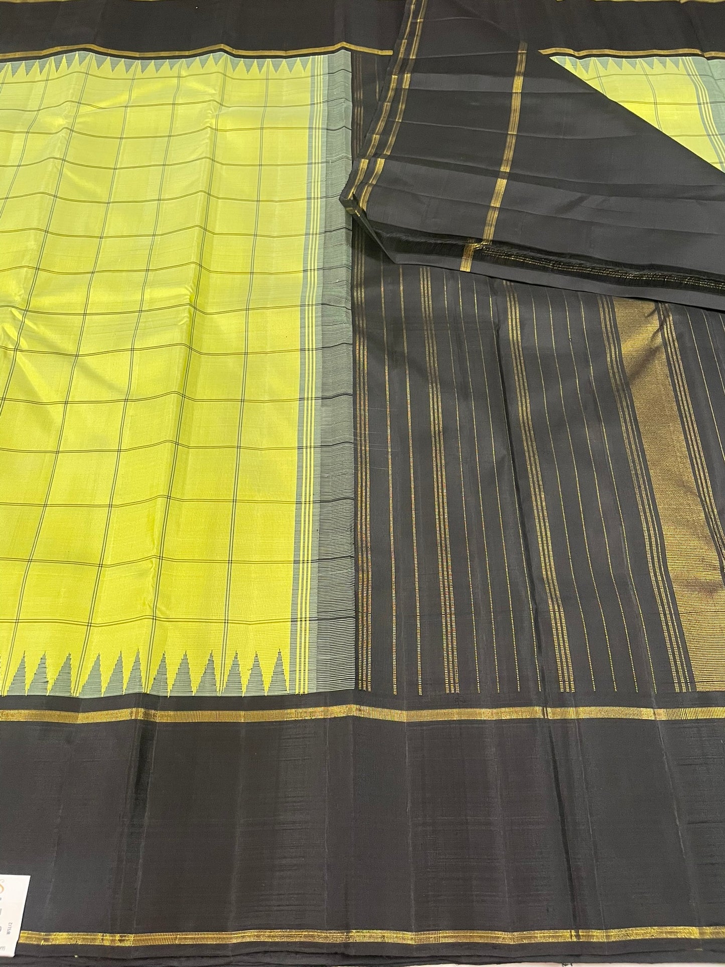 Kanchivaram Silk SBF51F2-2 By SRISHTA