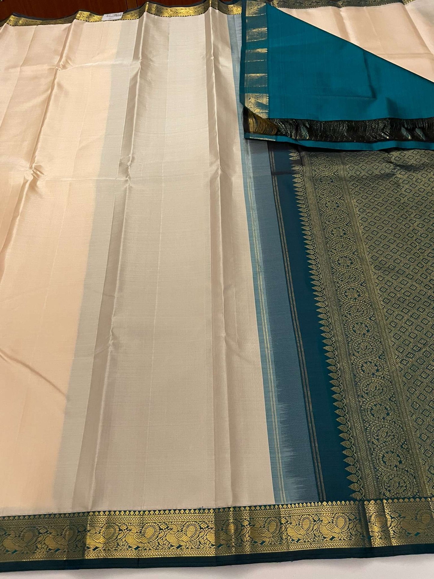 Kanchivaram Silk SBE197K12-1 By SRISHTA
