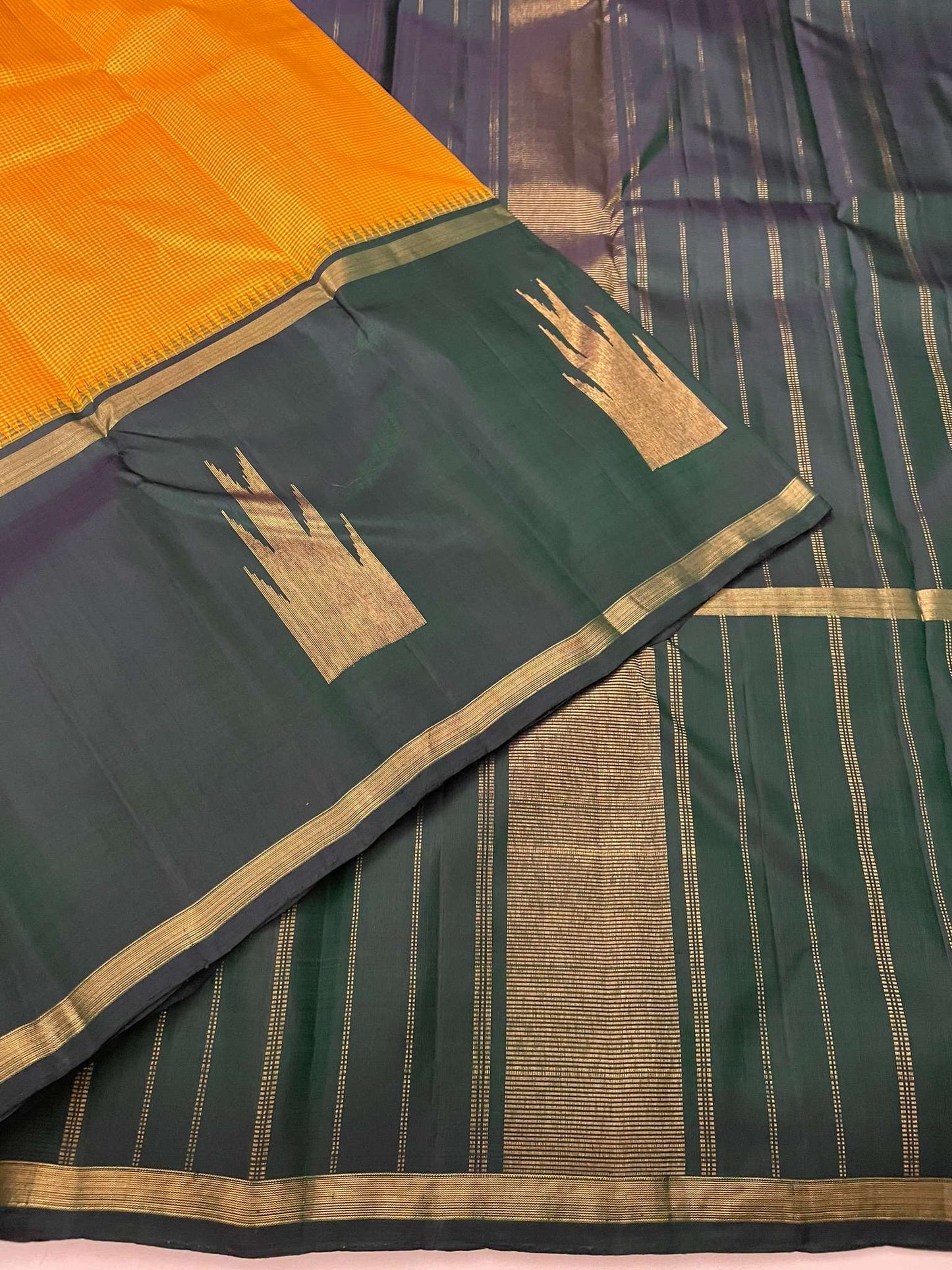 Kanchivaram Silk SBE138J9-1 By SRISHTA
