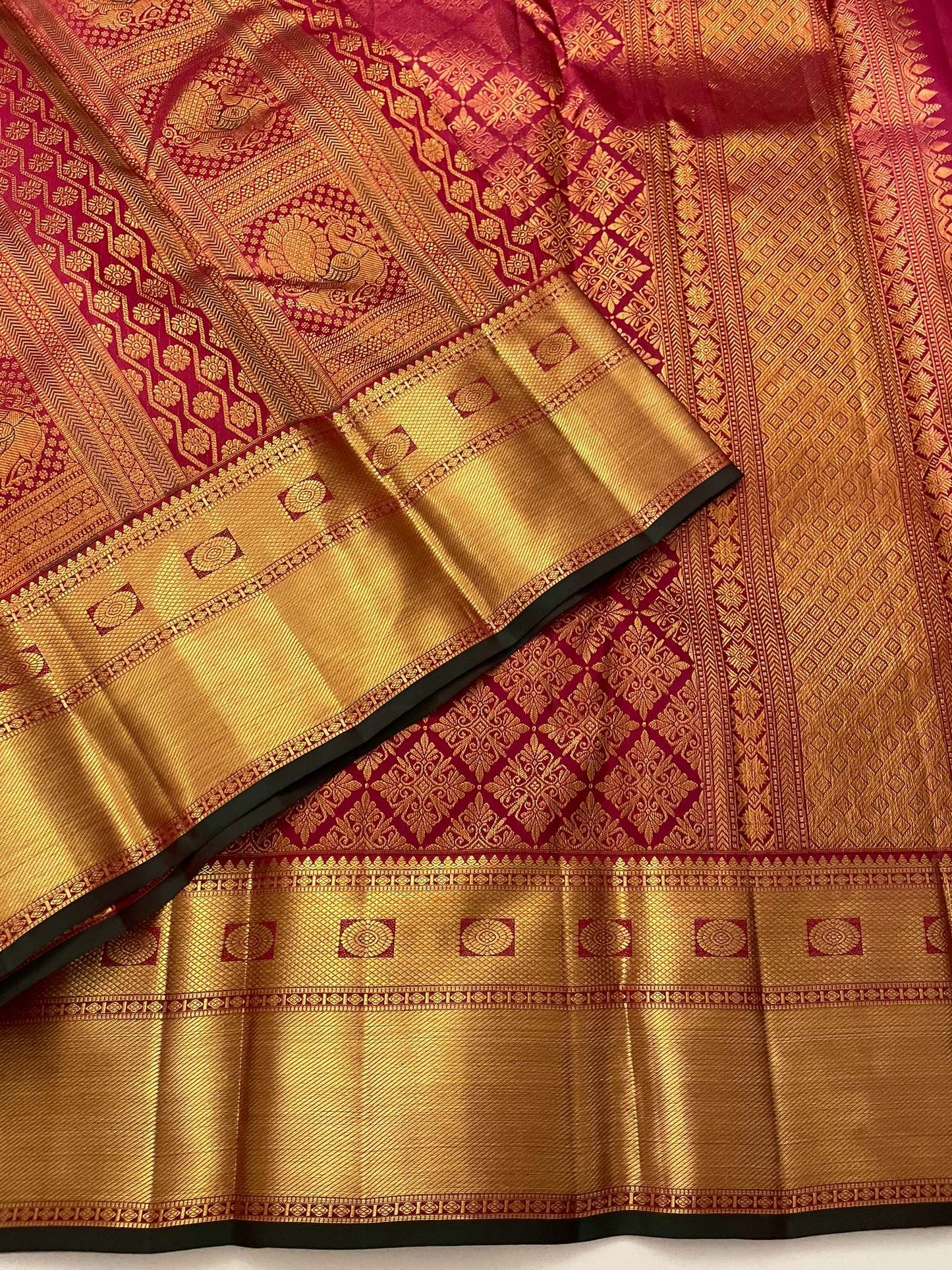 Kanchivaram Silk SBE138J1-1 By SRISHTA