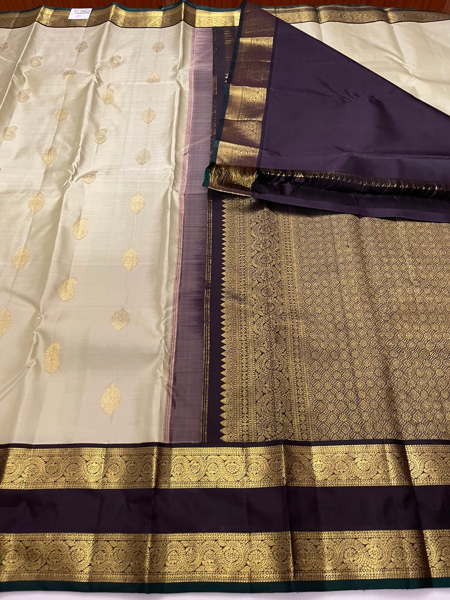 Kanchivaram Silk SBE202k5-1 By SRISHTA