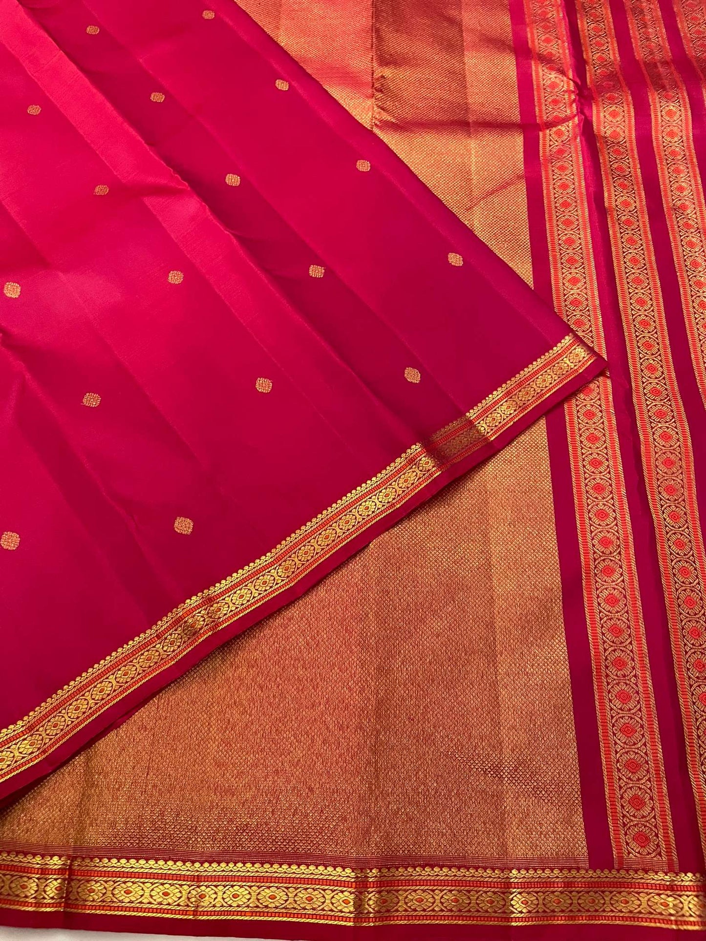Kanchivaram Silk SBE200K1-3 By SRISHTA