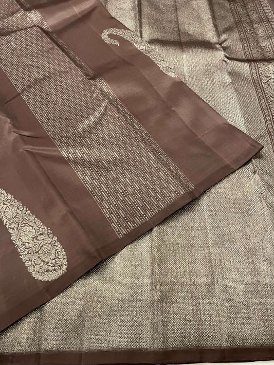 Kanchivaram Silk SBE200K8-2 By SRISHTA