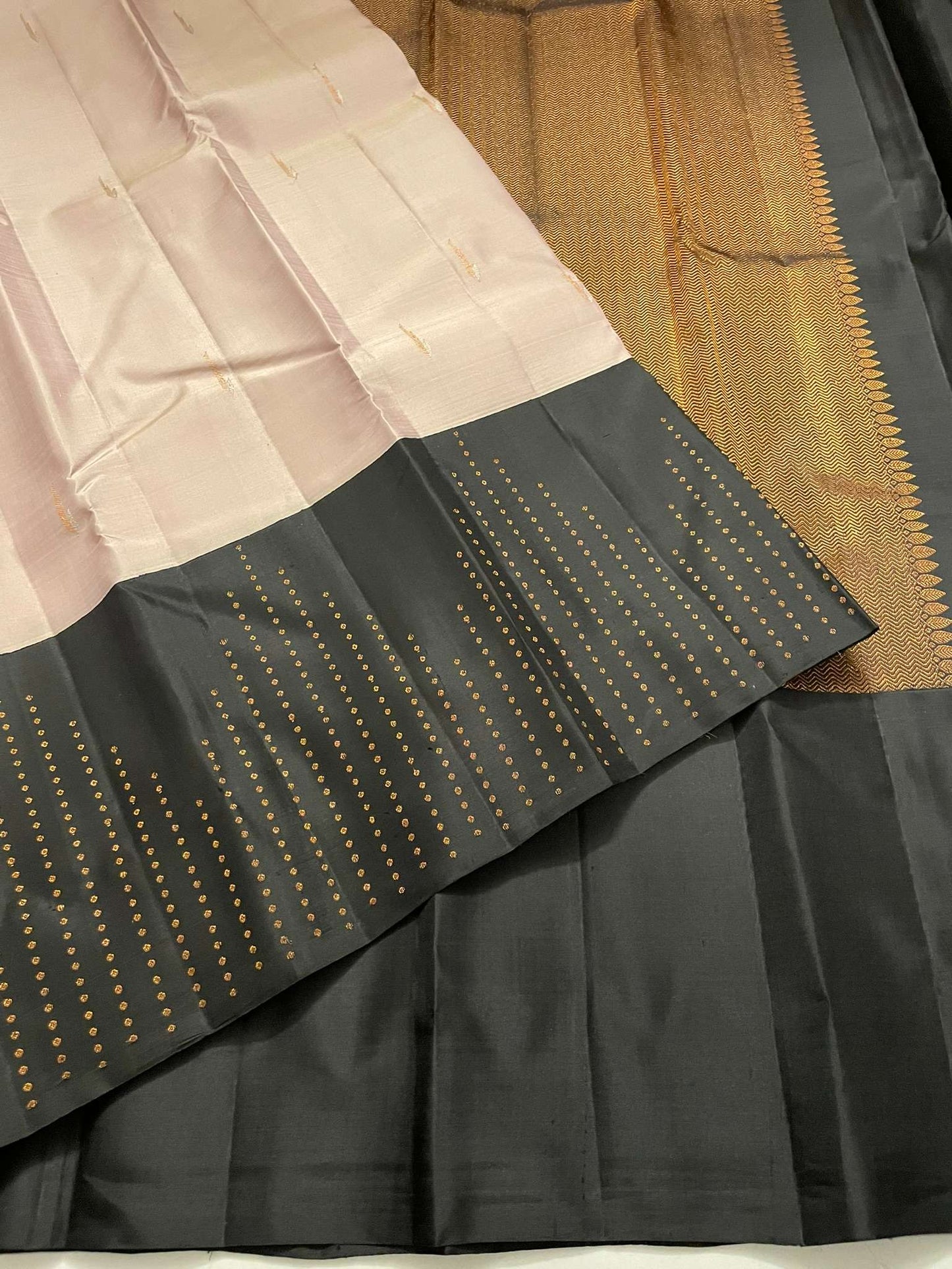 Kanchivaram Silk SBE200K15-1 By SRISHTA