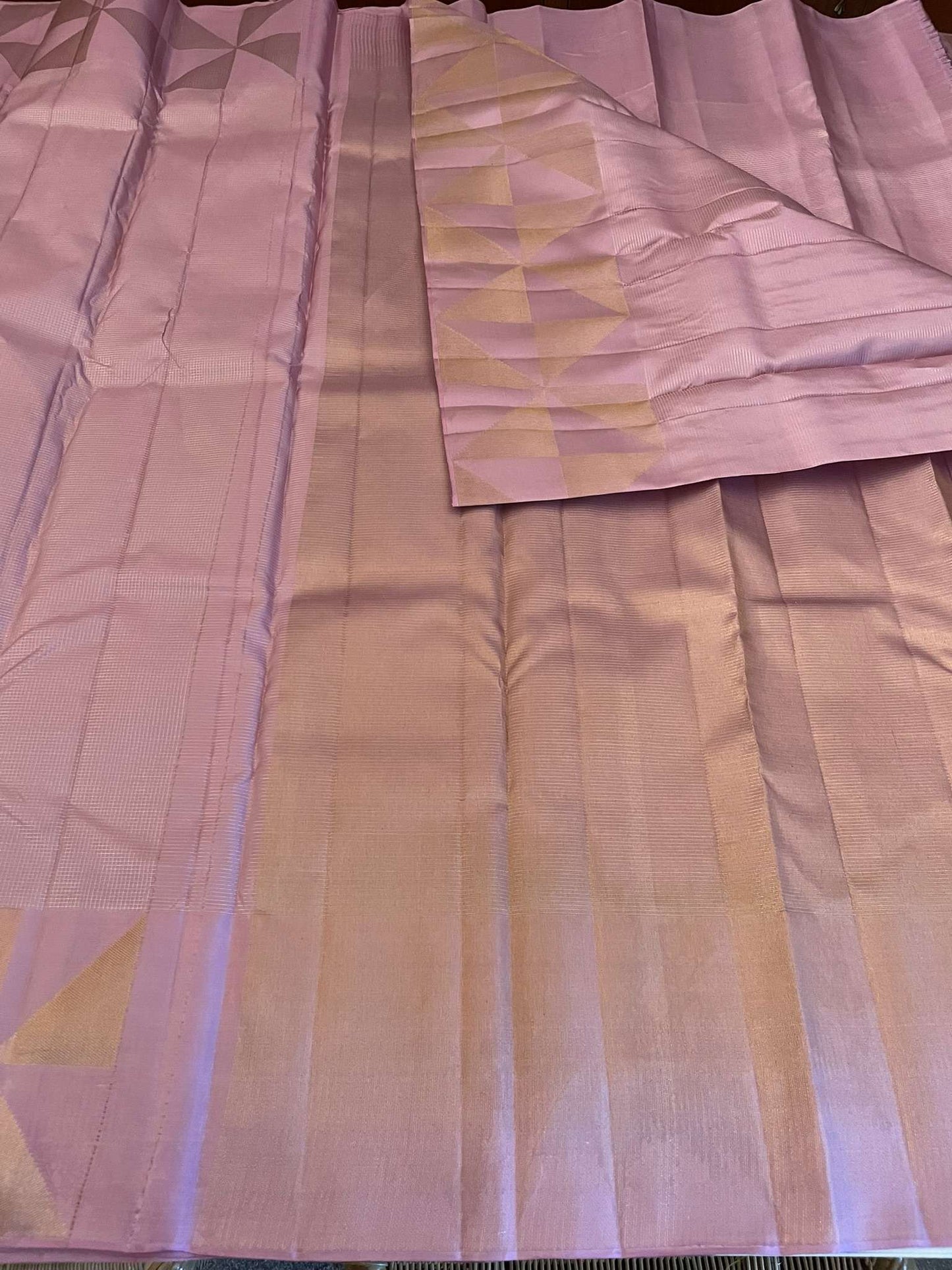 Kanchivaram Silk SBE201K6-1 By SRISHTA