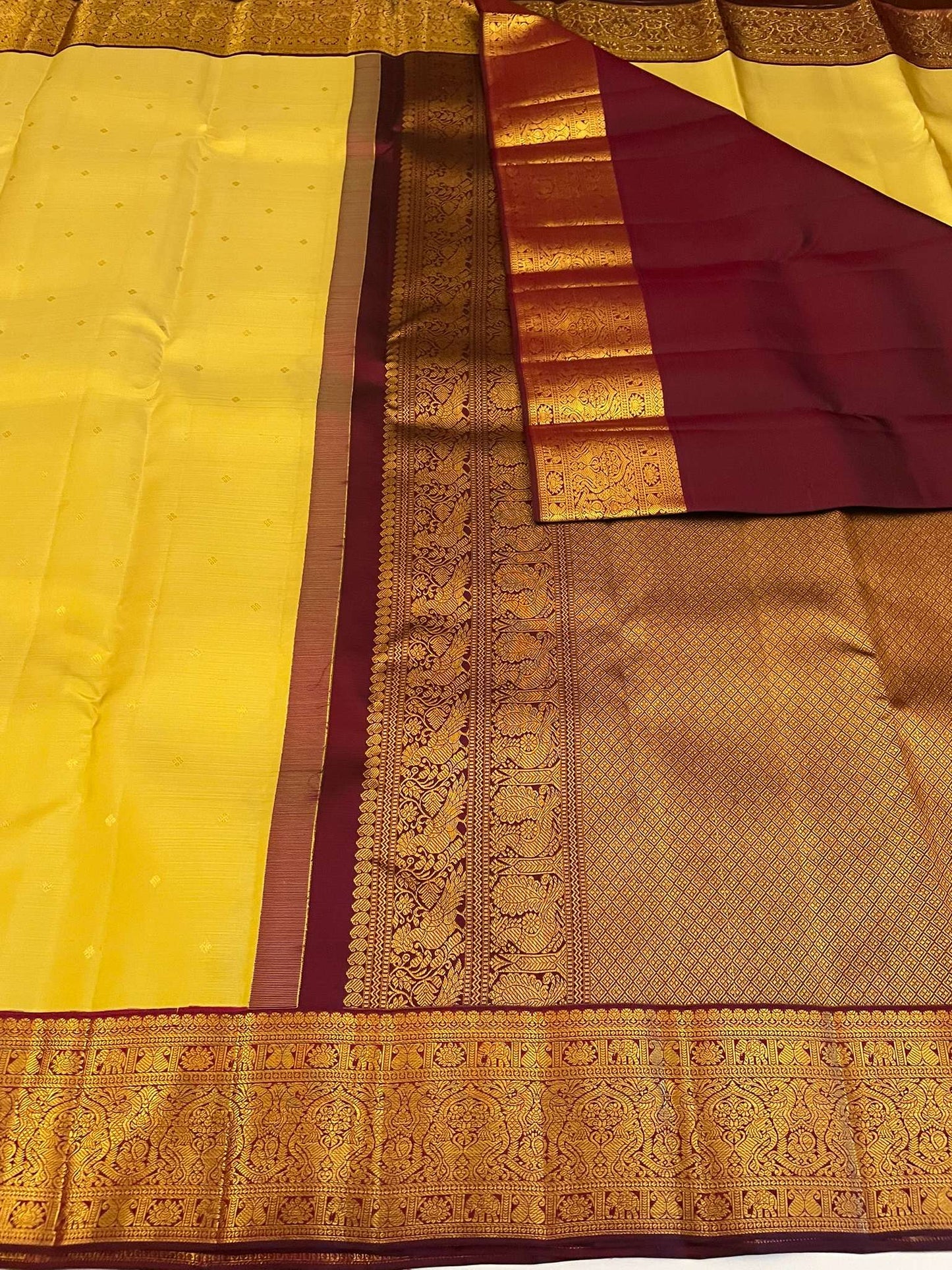Kanchivaram Silk SBE201K5-1 By SRISHTA