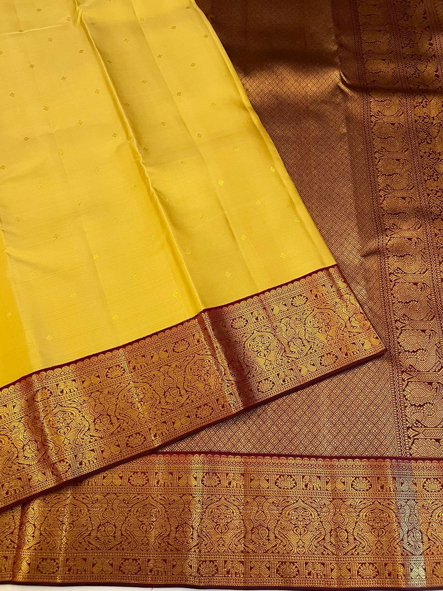 Kanchivaram Silk SBE201K5-4 By SRISHTA
