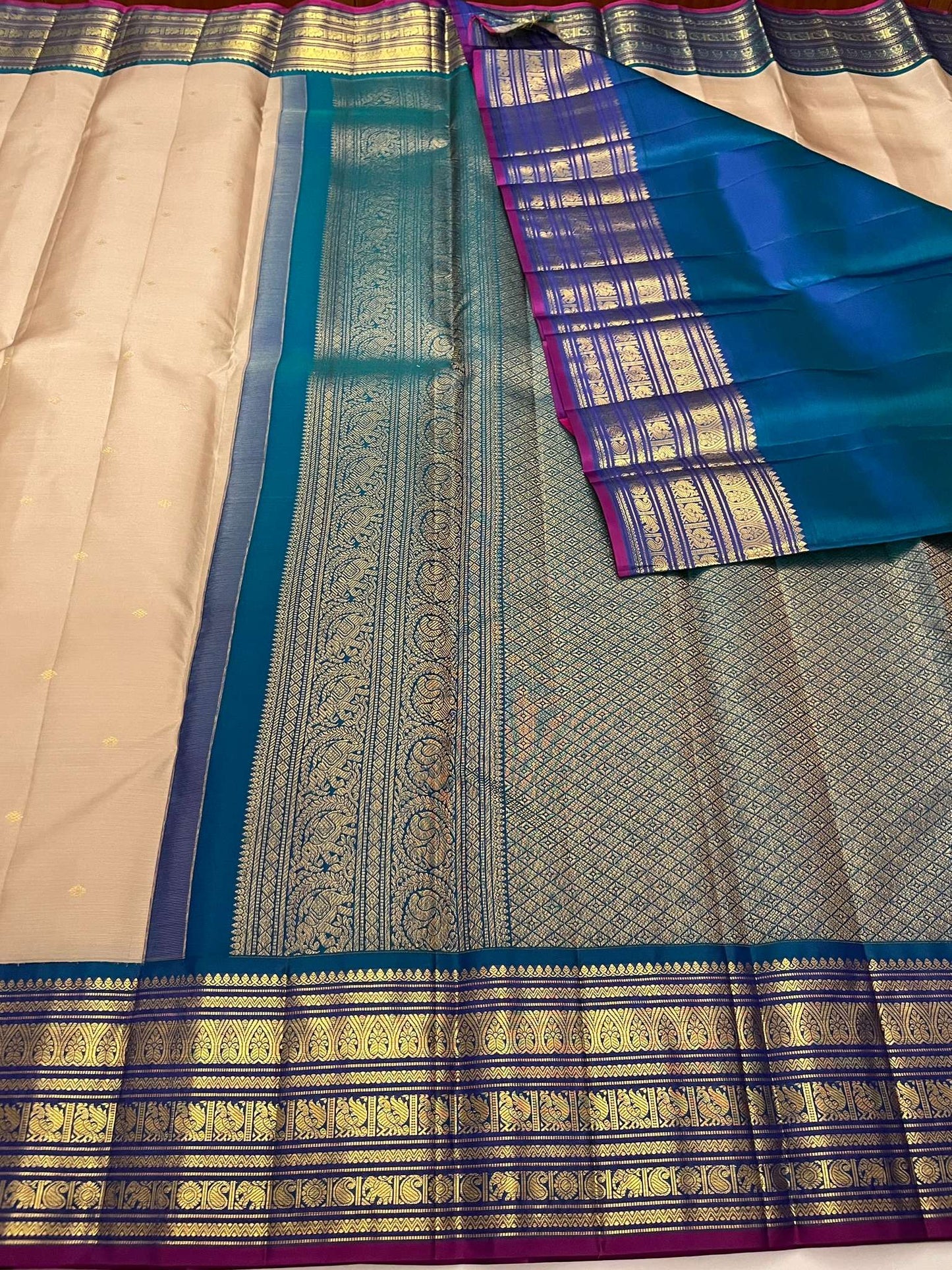 Kanchivaram Silk SBE201K13-5 By SRISHTA