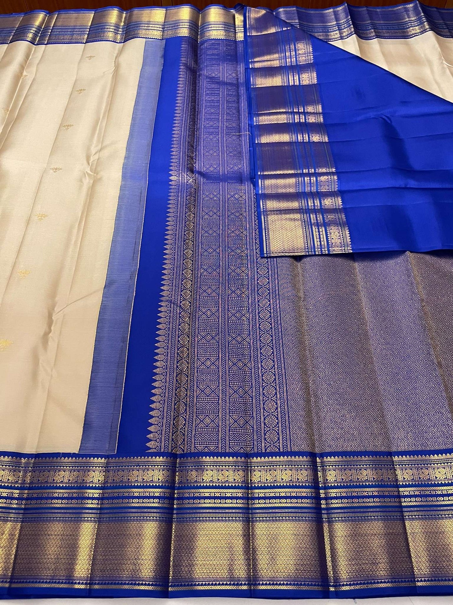 Kanchivaram Silk SBE201K13-9 By SRISHTA