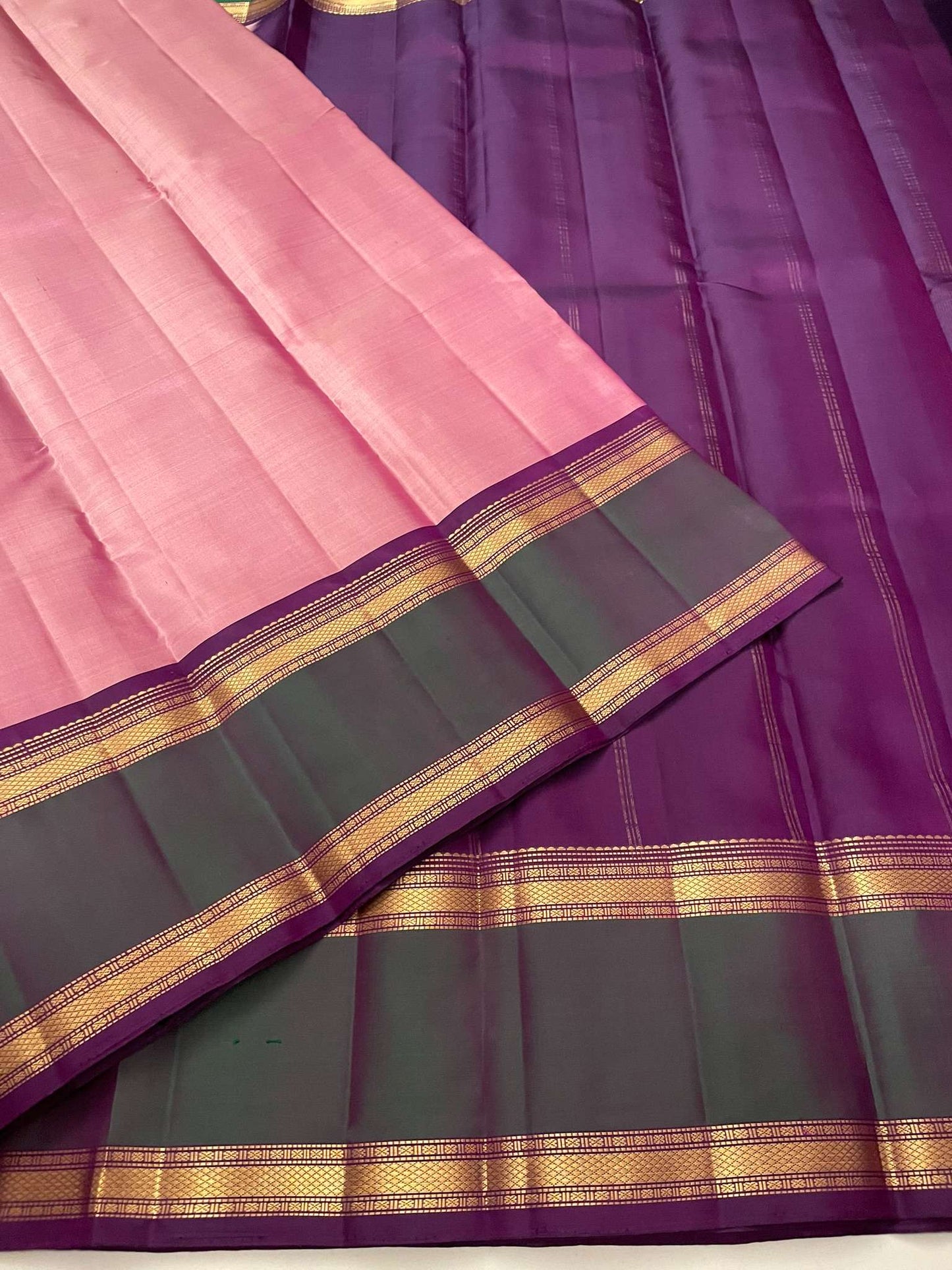 Kanchivaram Silk SBE204L1-1 By SRISHTA