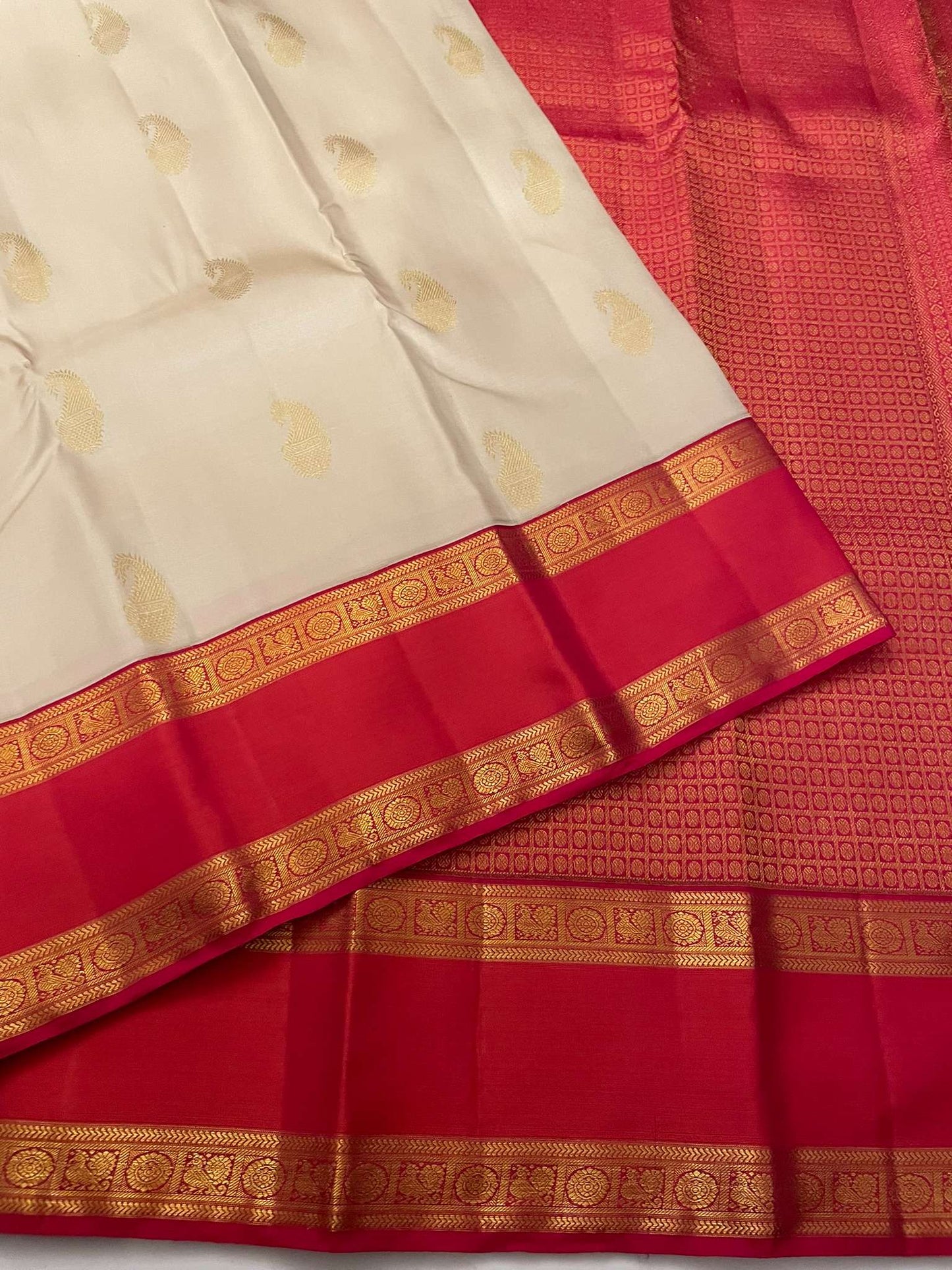 Kanchivaram Silk SBE208L2-3 By SRISHTA
