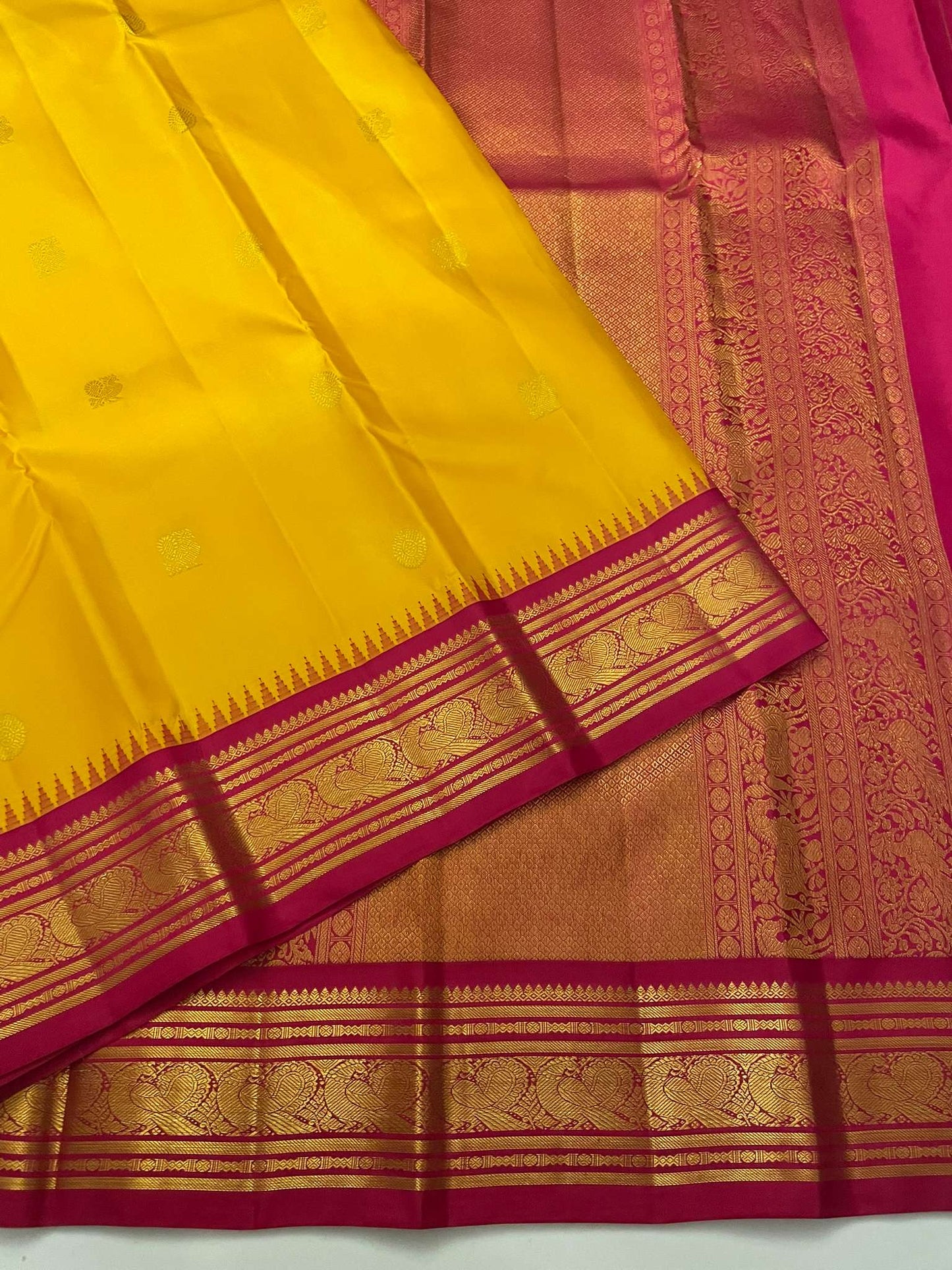 Kanchivaram Silk SBE208L2-13 By SRISHTA