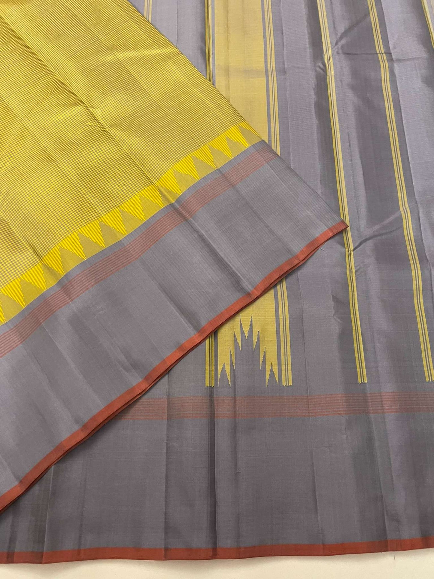 Kanchivaram Silk SBE179J5-6 By SRISHTA