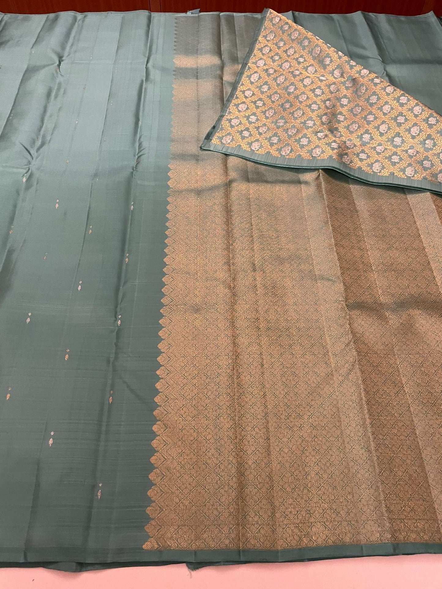 Kanchivaram Silk SBE154J2-1 By SRISHTA