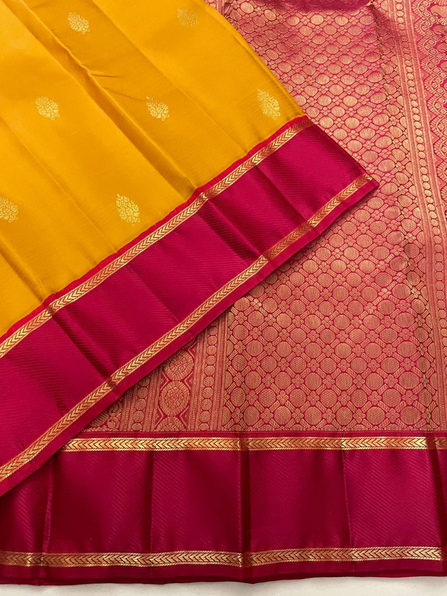 Kanchivaram Silk SBE191K14-5 By SRISHTA