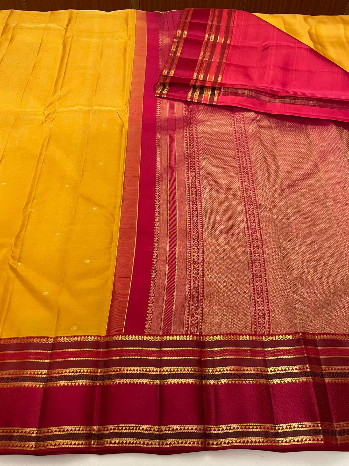 Kanchivaram Silk SBE191K11-2 By SRISHTA