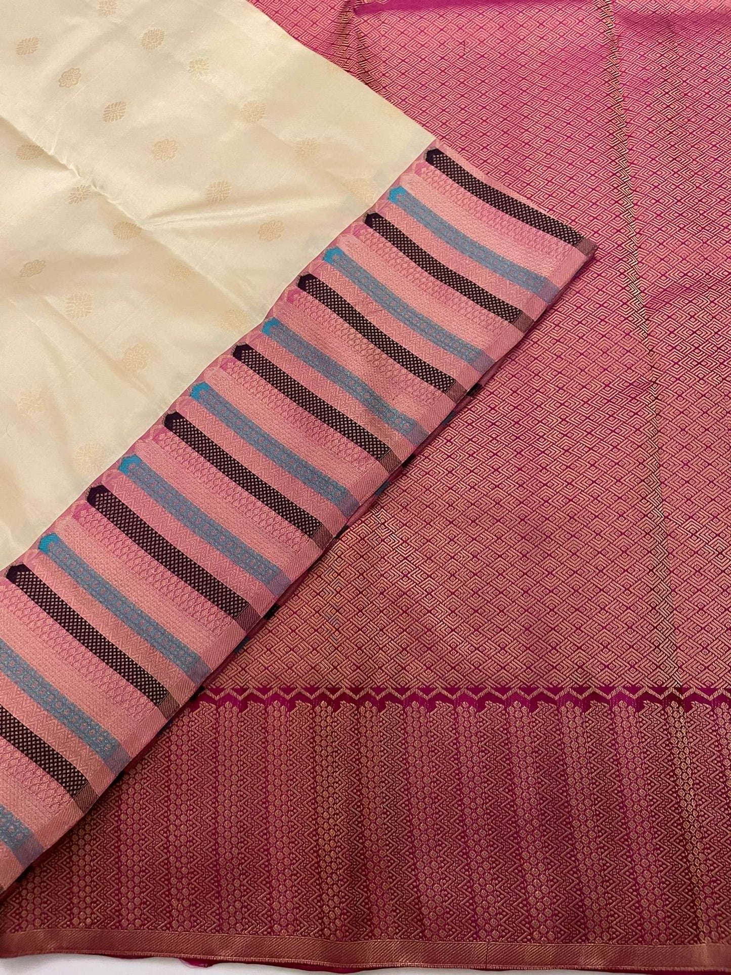 Kanchivaram Silk SBE152J11-5 By SRISHTA