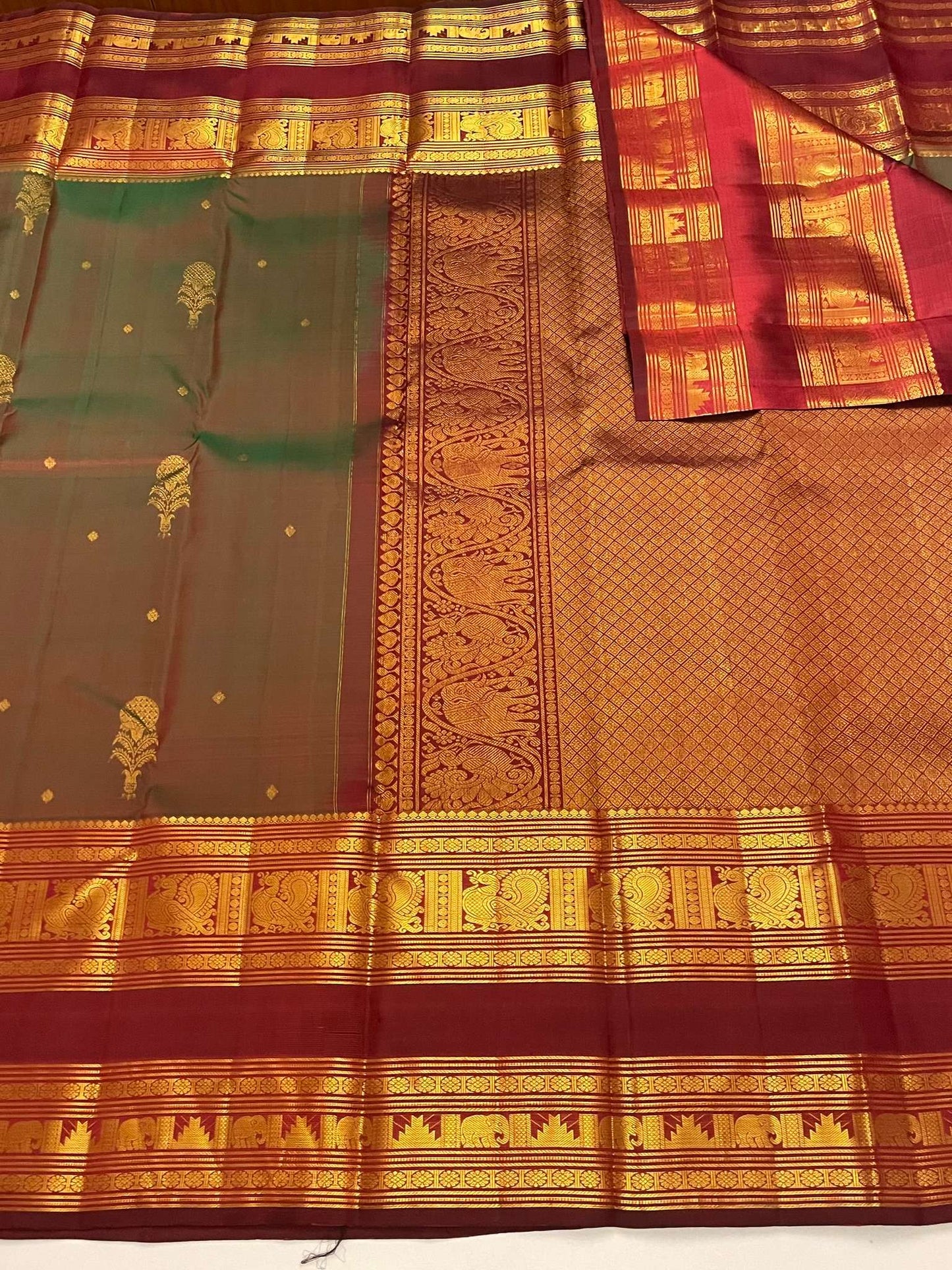 Kanchivaram Silk SBE157J9-1 By SRISHTA