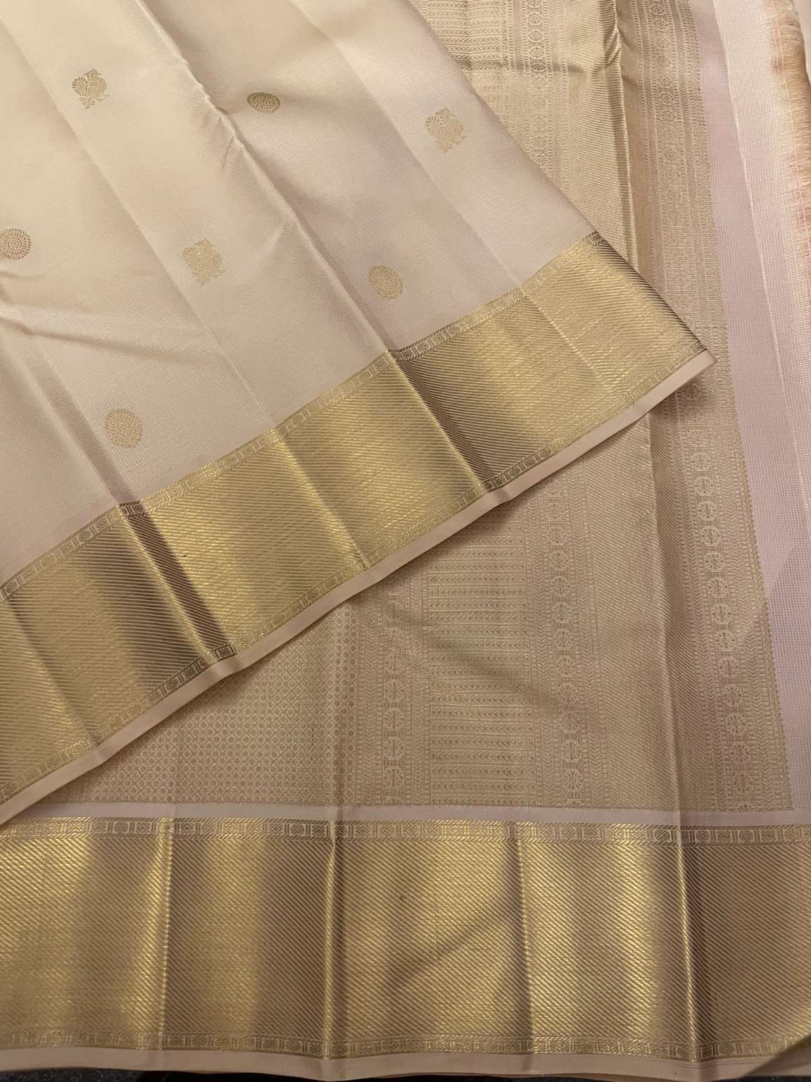 Kanchivaram Silk SBE187K8-1 By SRISHTA