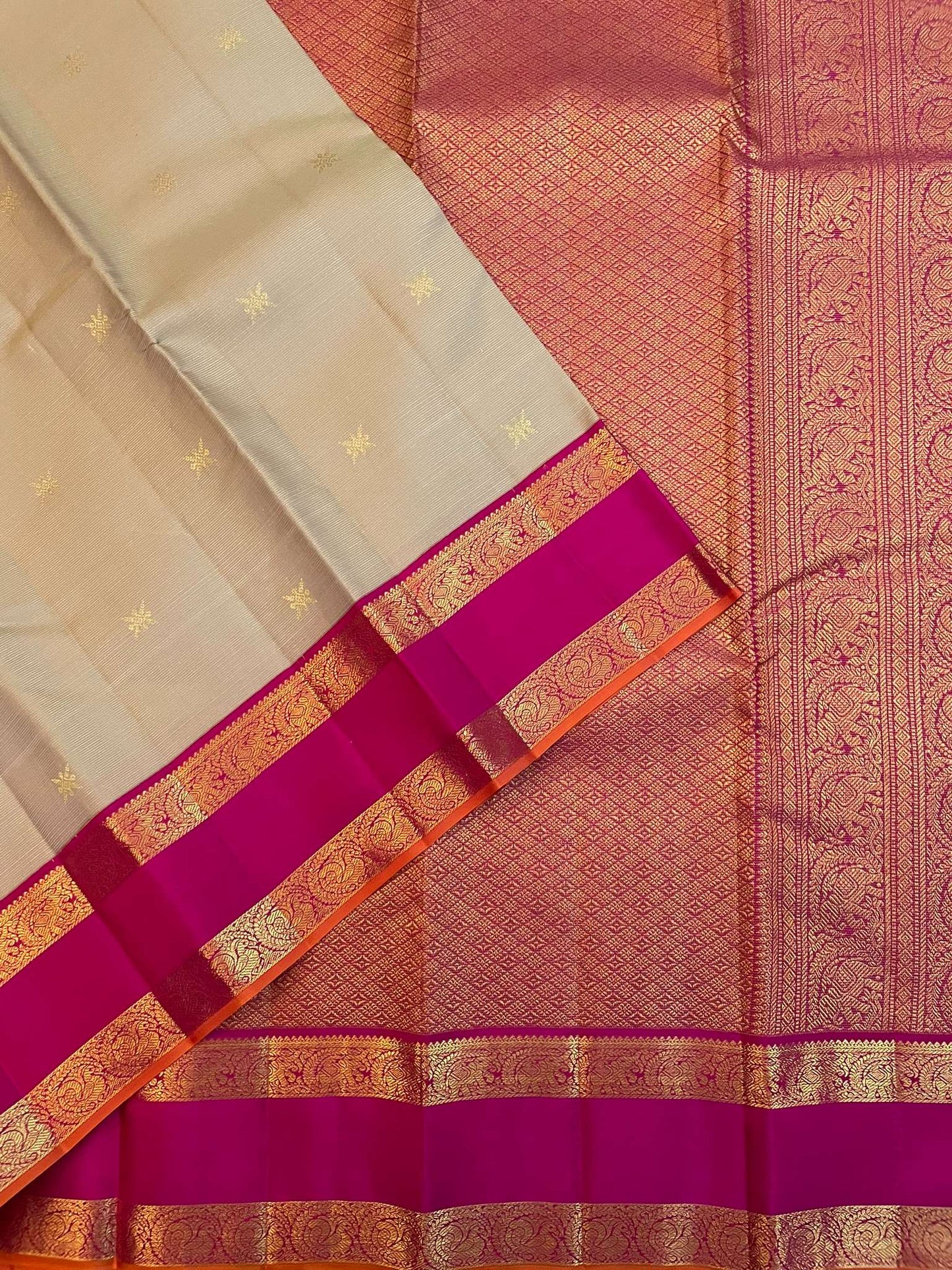 Kanchivaram Silk SBE153J6-5 By SRISHTA