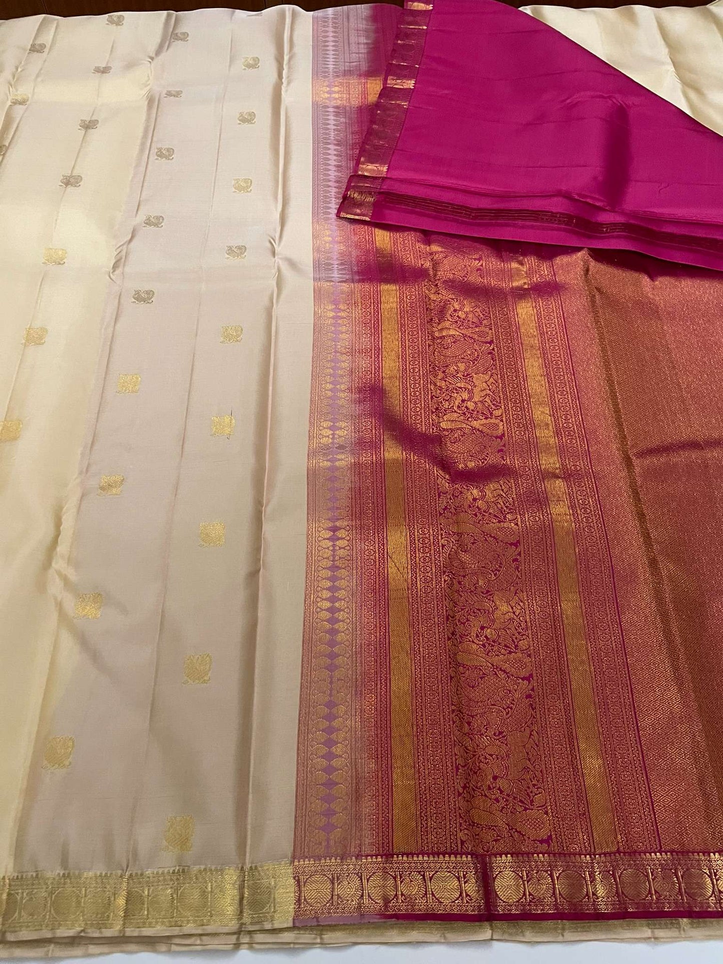 Kanchivaram Silk SBE191K1-1 By SRISHTA