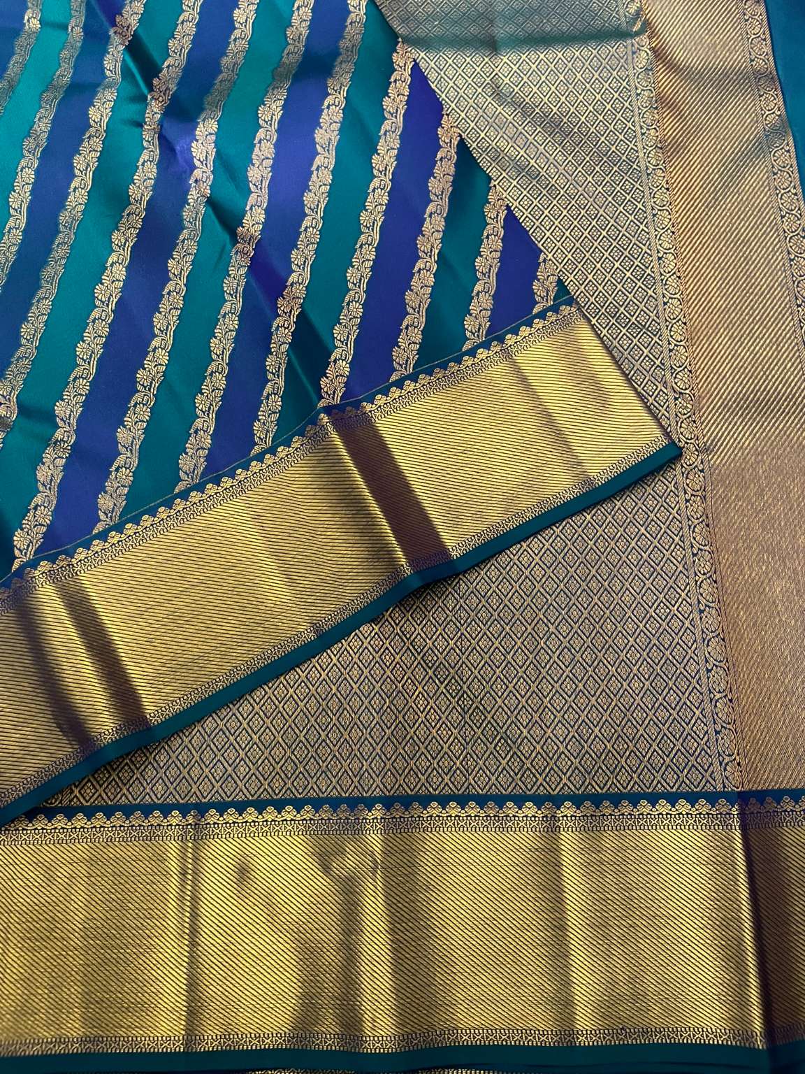 Kanchivaram Silk SBE187K7-8 By SRISHTA